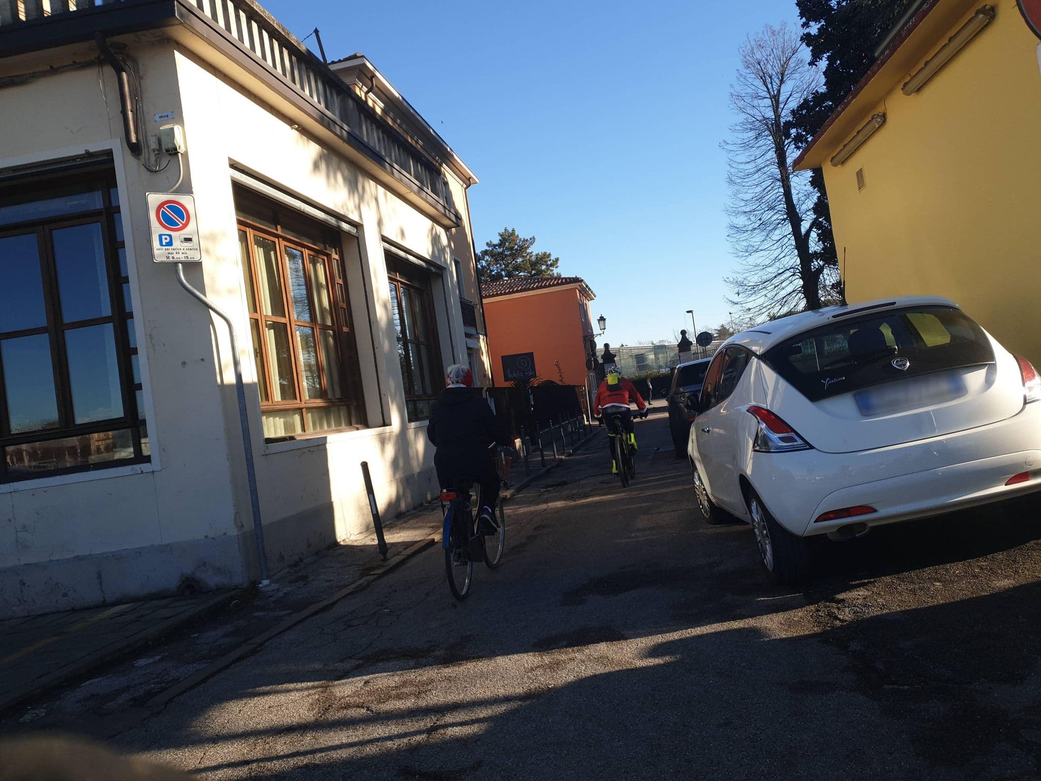 Street view near Al Giardinetto Giardinetto SAS di Xia Changming & C., Padua — © voschix (CC BY-SA · Mapillary)