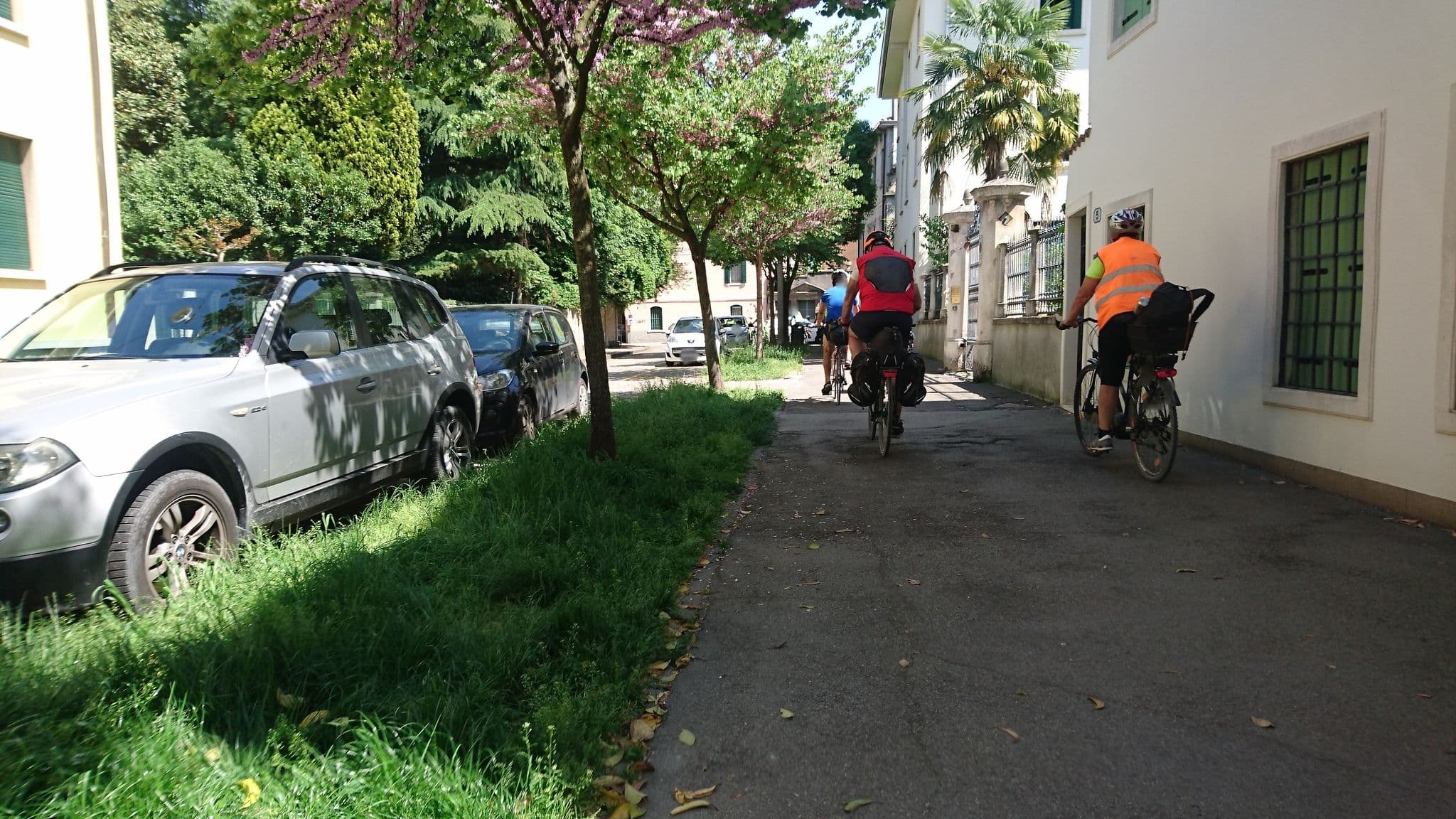 Street view near My Place Prato Della Valle, Padua — © voschix (CC BY-SA · Mapillary)
