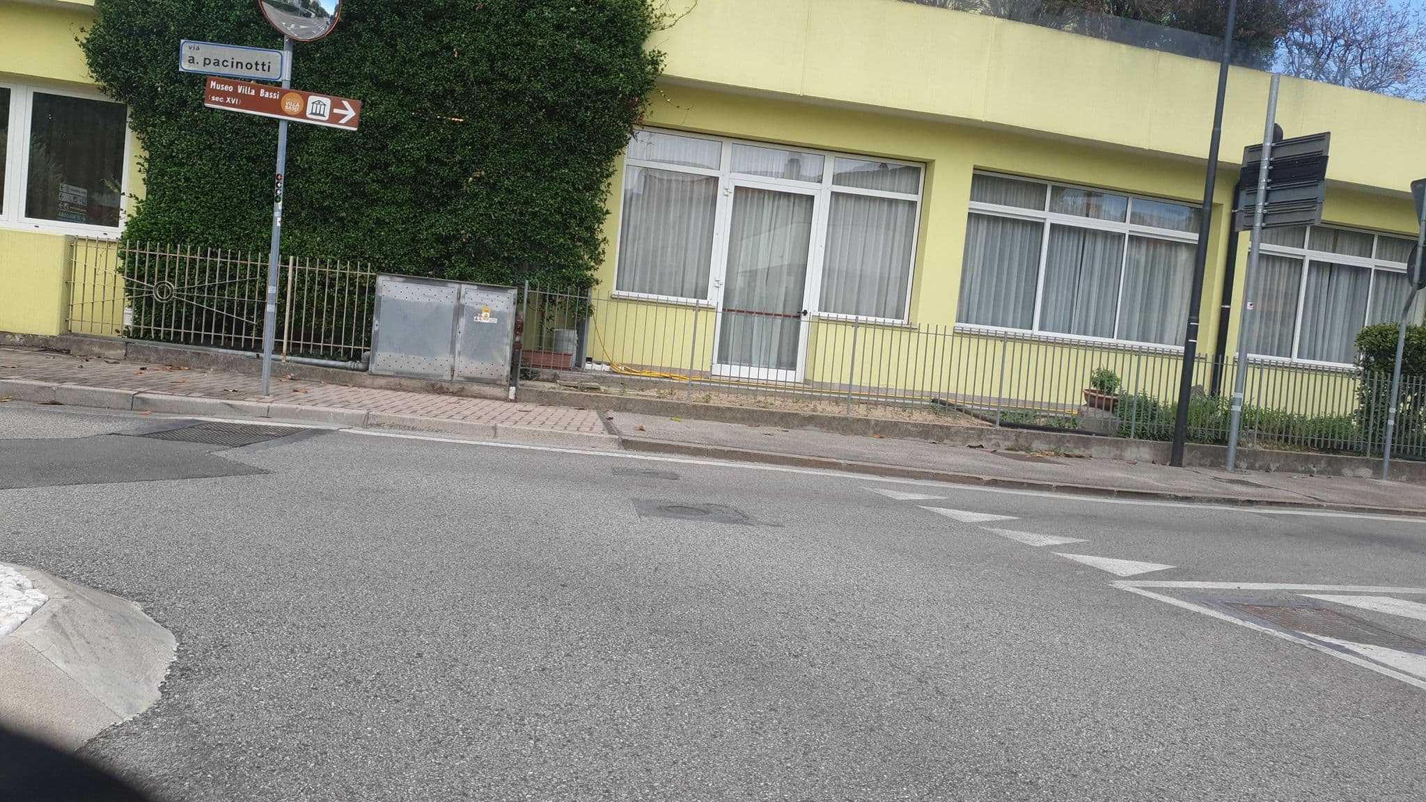 Street view near Hotel Paradiso, Abano Terme — © voschix (CC BY-SA · Mapillary)