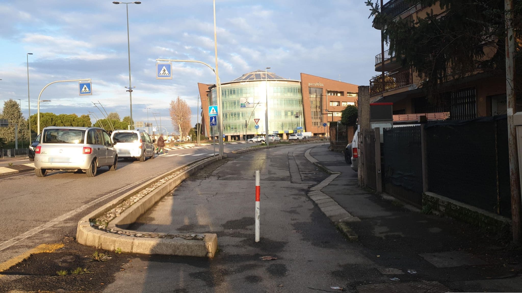 Street view near Hotel Resi, Noventa — © voschix (CC BY-SA · Mapillary)