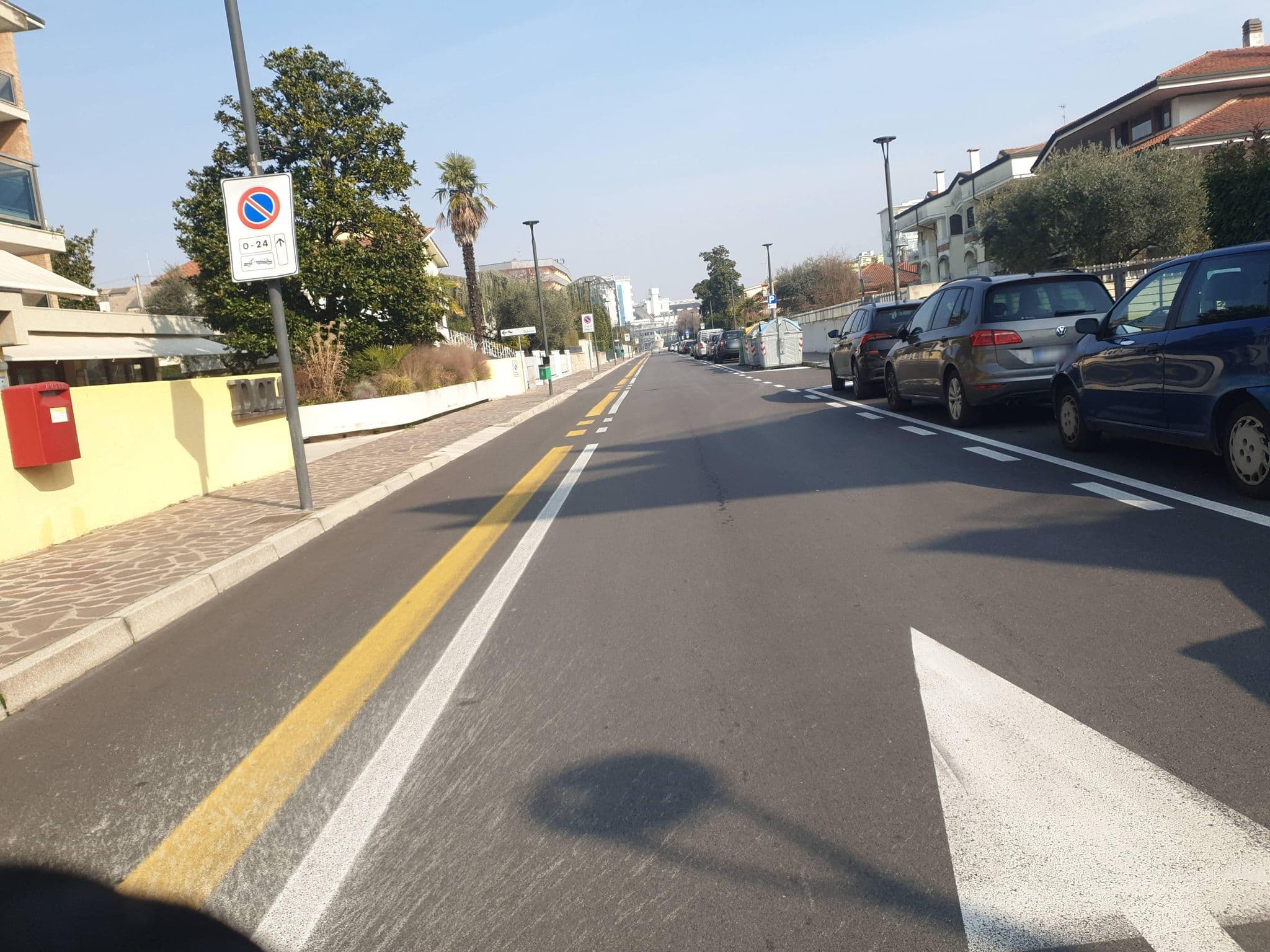 Street view near Hotel Terme Dolomiti, Abano Terme — © voschix (CC BY-SA · Mapillary)