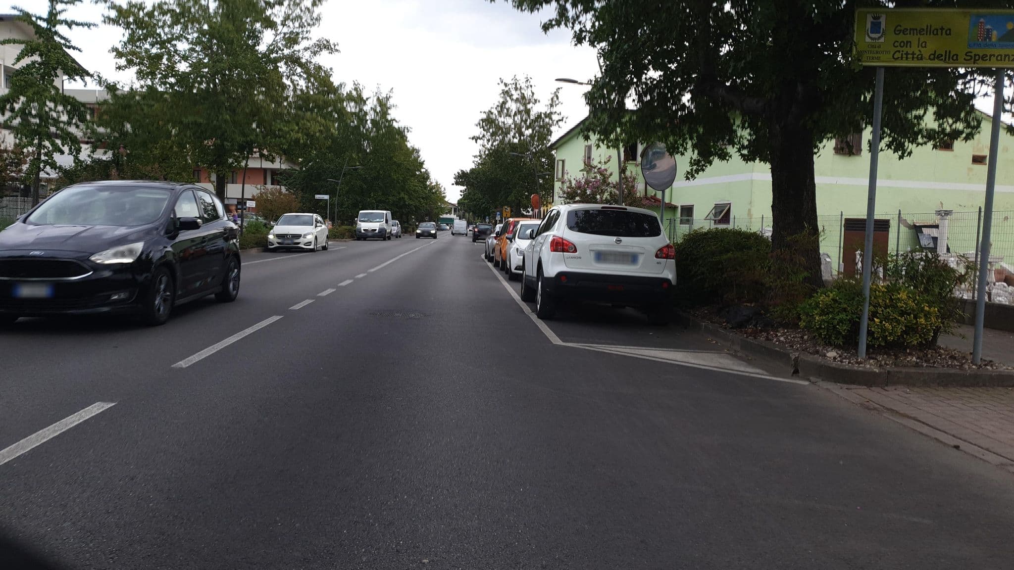 Street view near Hotel Mondial, Montegrotto Terme — © voschix (CC BY-SA · Mapillary)