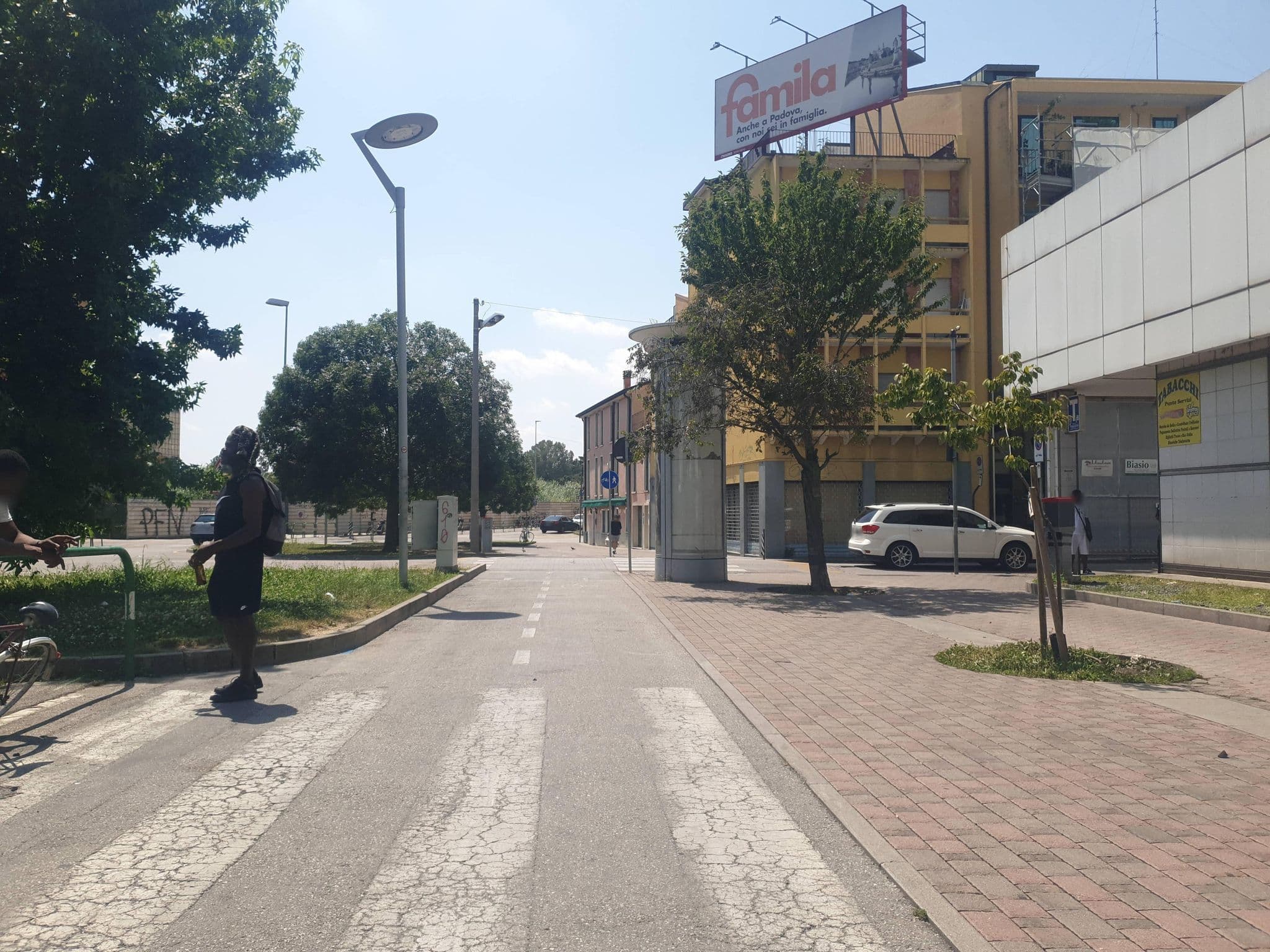 Street view near Casa Camilla City, Arcella — © voschix (CC BY-SA · Mapillary)