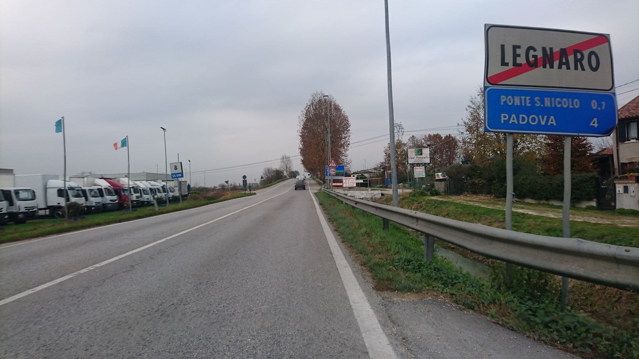 Street view near Giosuè, Legnaro — © voschix (CC BY-SA · Mapillary)