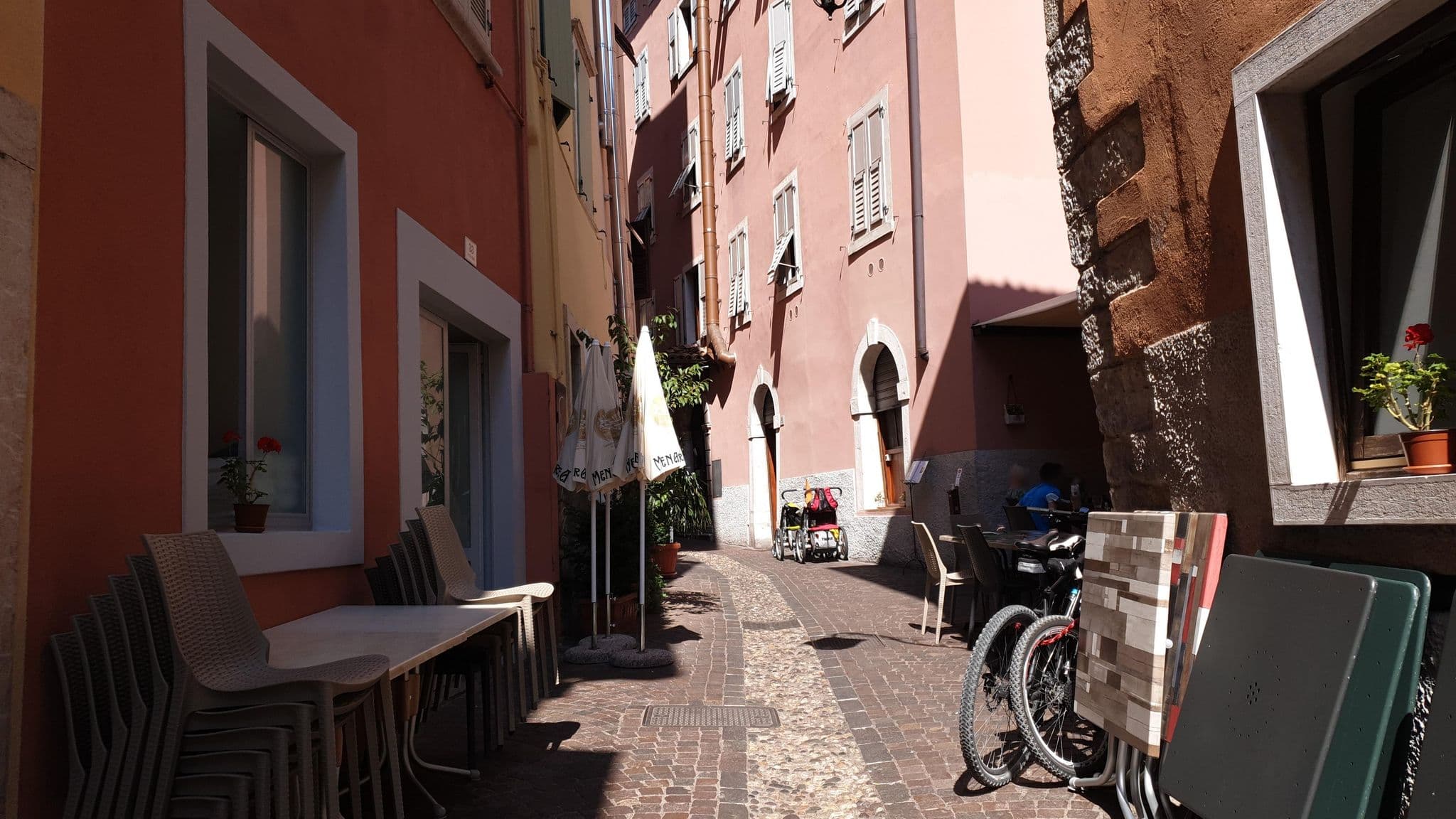 Street view near Vecchia Riva Dependance, Riva del Garda — © jopparn (CC BY-SA · Mapillary)