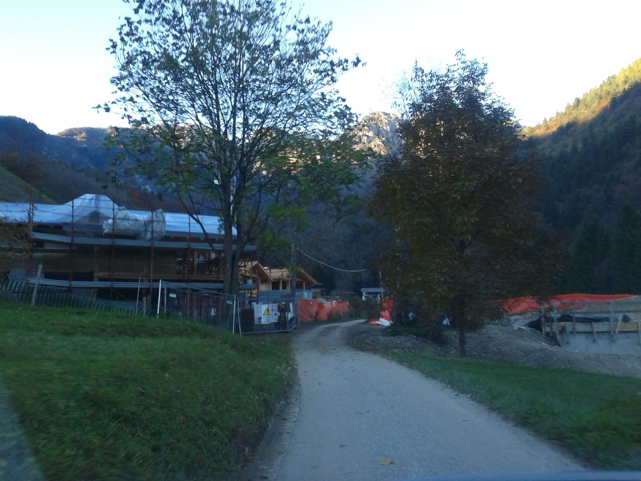 Street view near Ledro Mountain Chalets, Molina di Ledro — © zonta72 (CC BY-SA · Mapillary)