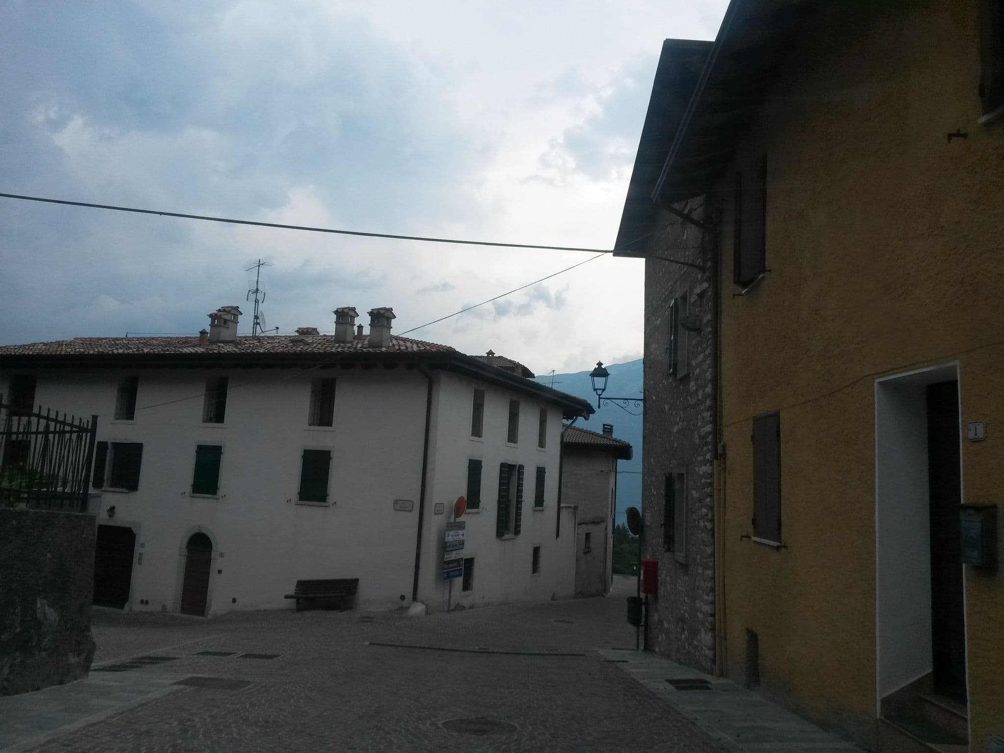 Street view near Casa Bruna Tignale, Malcesine — © uwekoch (CC BY-SA · Mapillary)