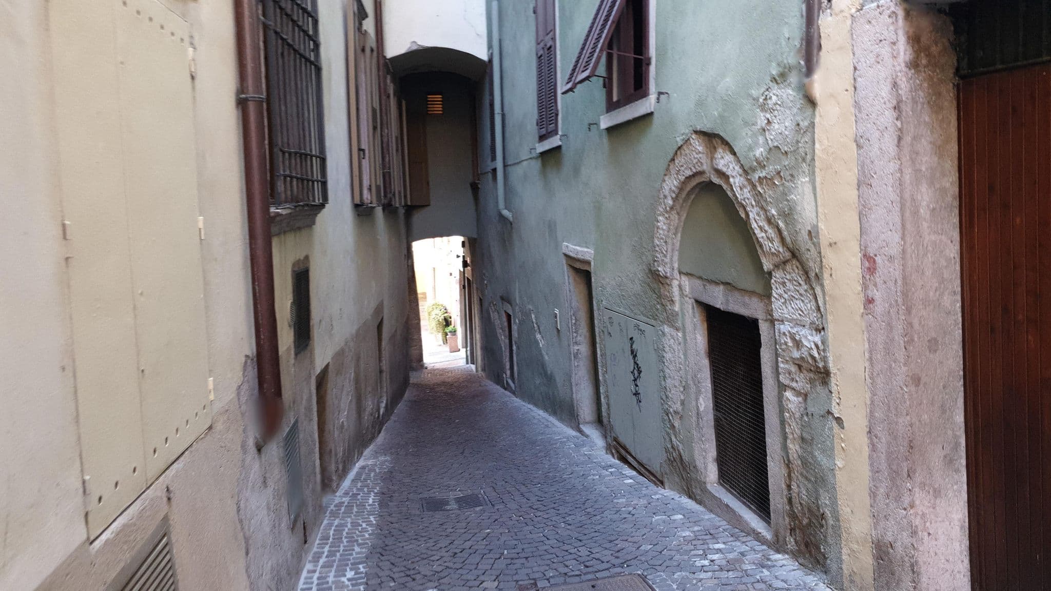Street view near Dolce Riva Downtown apartment, Riva del Garda — © jopparn (CC BY-SA · Mapillary)