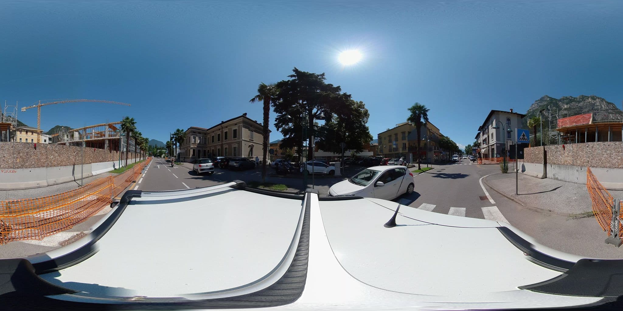 Street view near Lake's SNC di Zanoni Davide & C., Riva del Garda — © chrisbeddow (CC BY-SA · Mapillary)