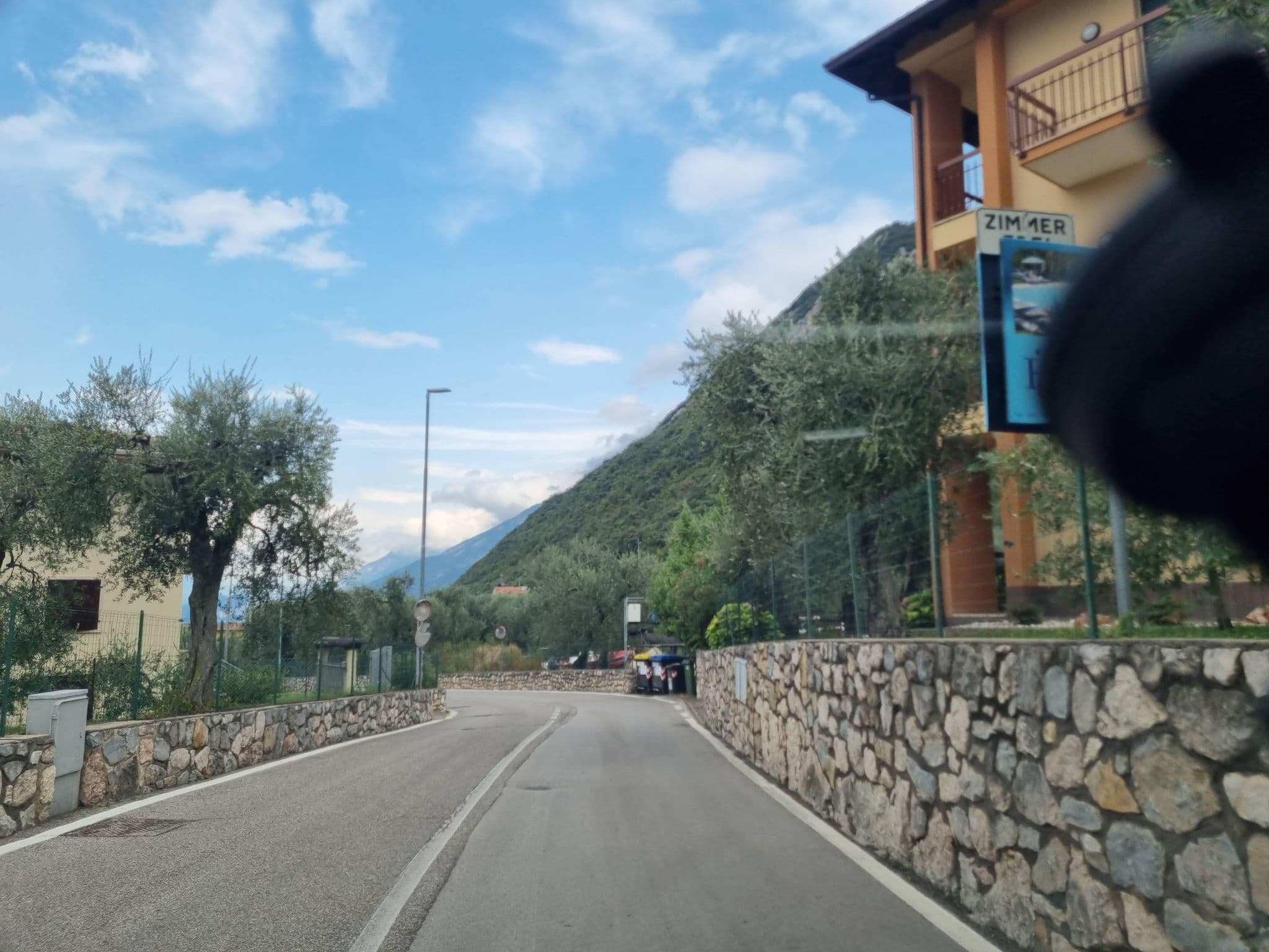Street view near Hotel Casa Chincarini, Malcesine — © dsmm (CC BY-SA · Mapillary)
