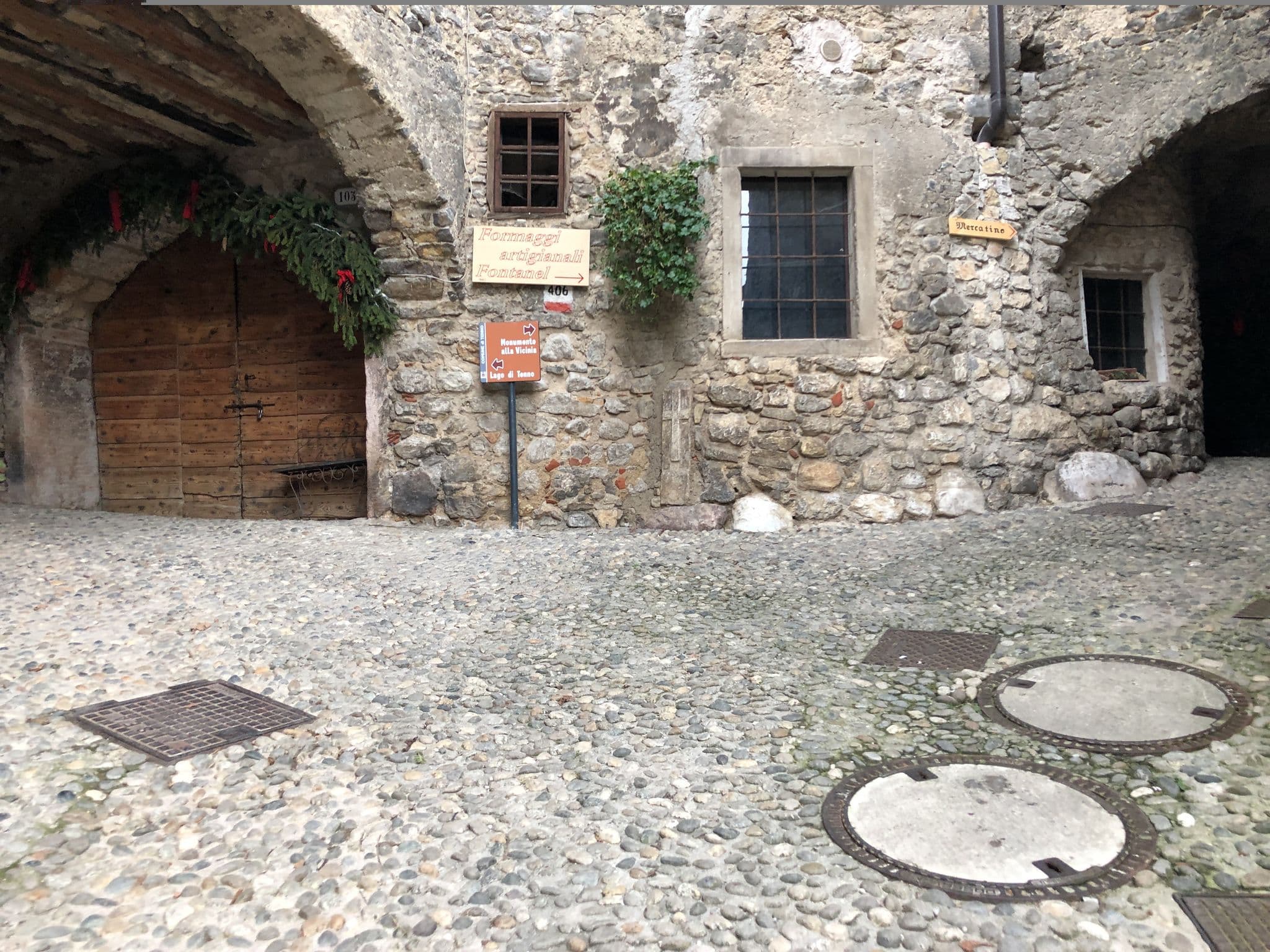 Street view near Casa del Vasaio, Arco — © mich74 (CC BY-SA · Mapillary)