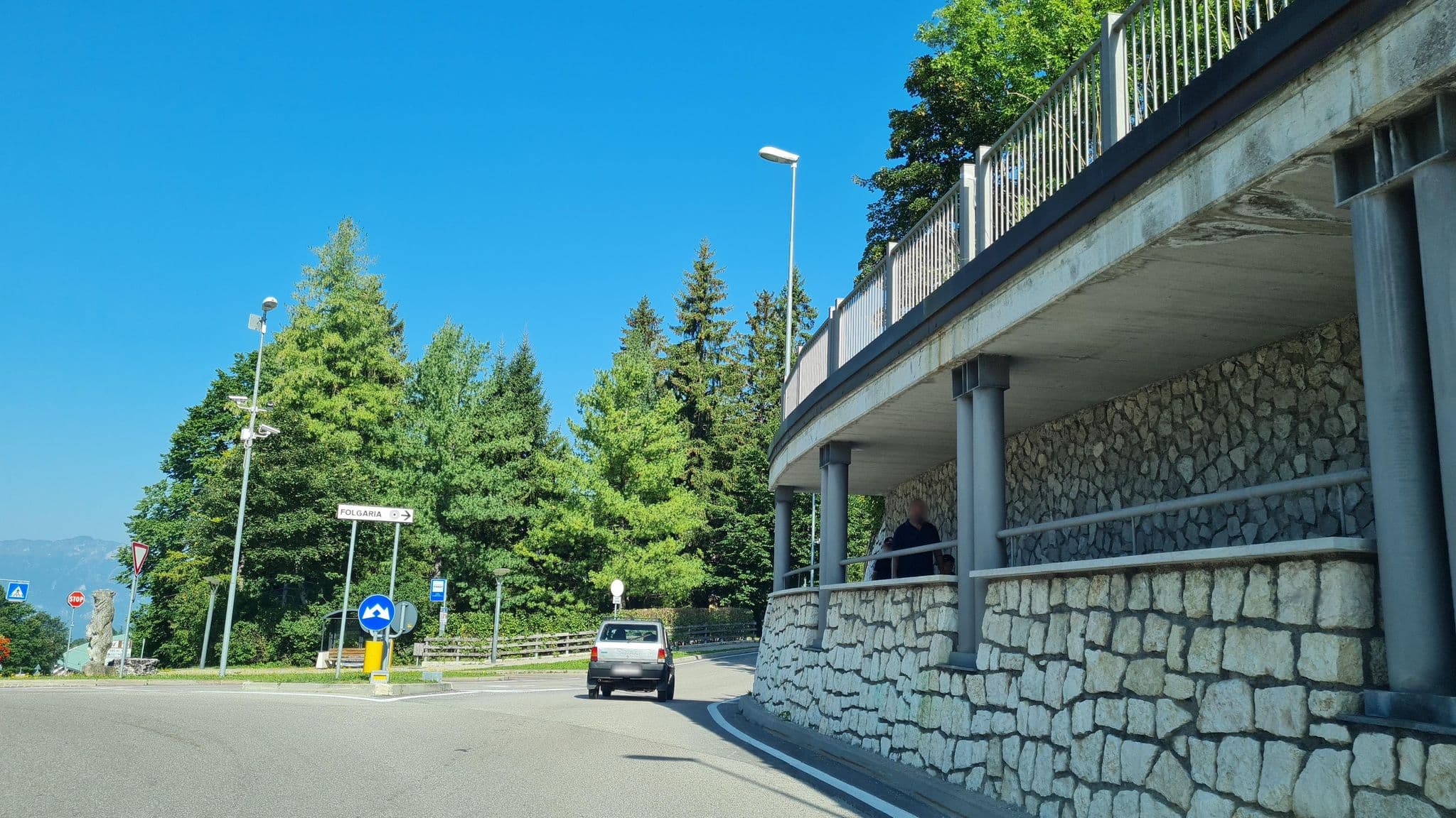 Street view near Hotel Stella del Alpi, Folgaria — © laniuscollurio (CC BY-SA · Mapillary)