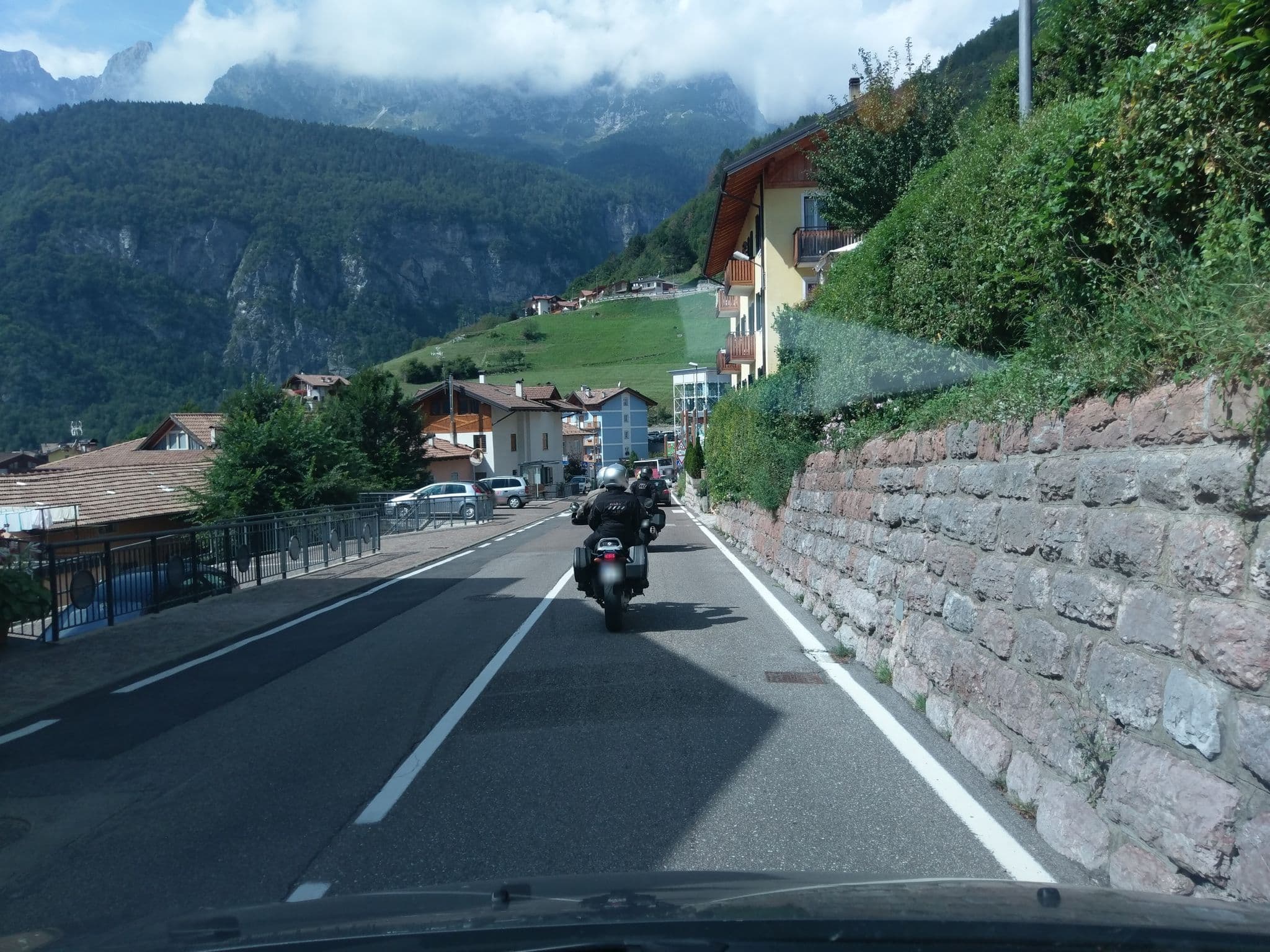 Street view near Casa Maria, Molveno — © bufonto (CC BY-SA · Mapillary)