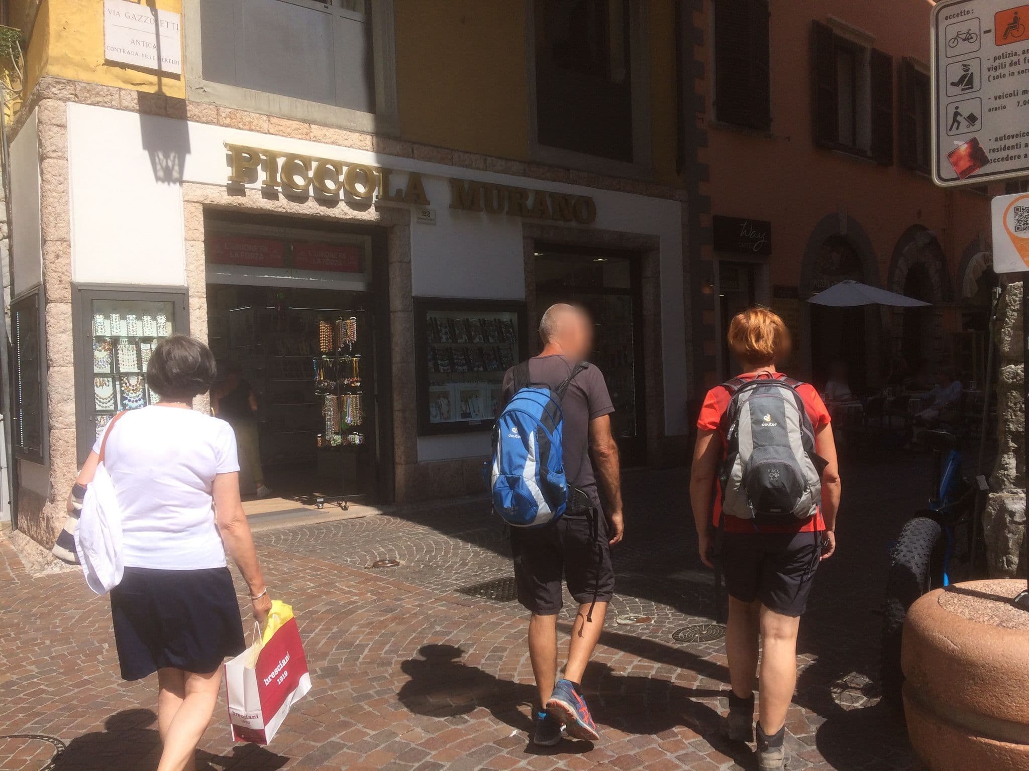 Street view near Rivappartamenti, Riva del Garda — © rufus1295 (CC BY-SA · Mapillary)