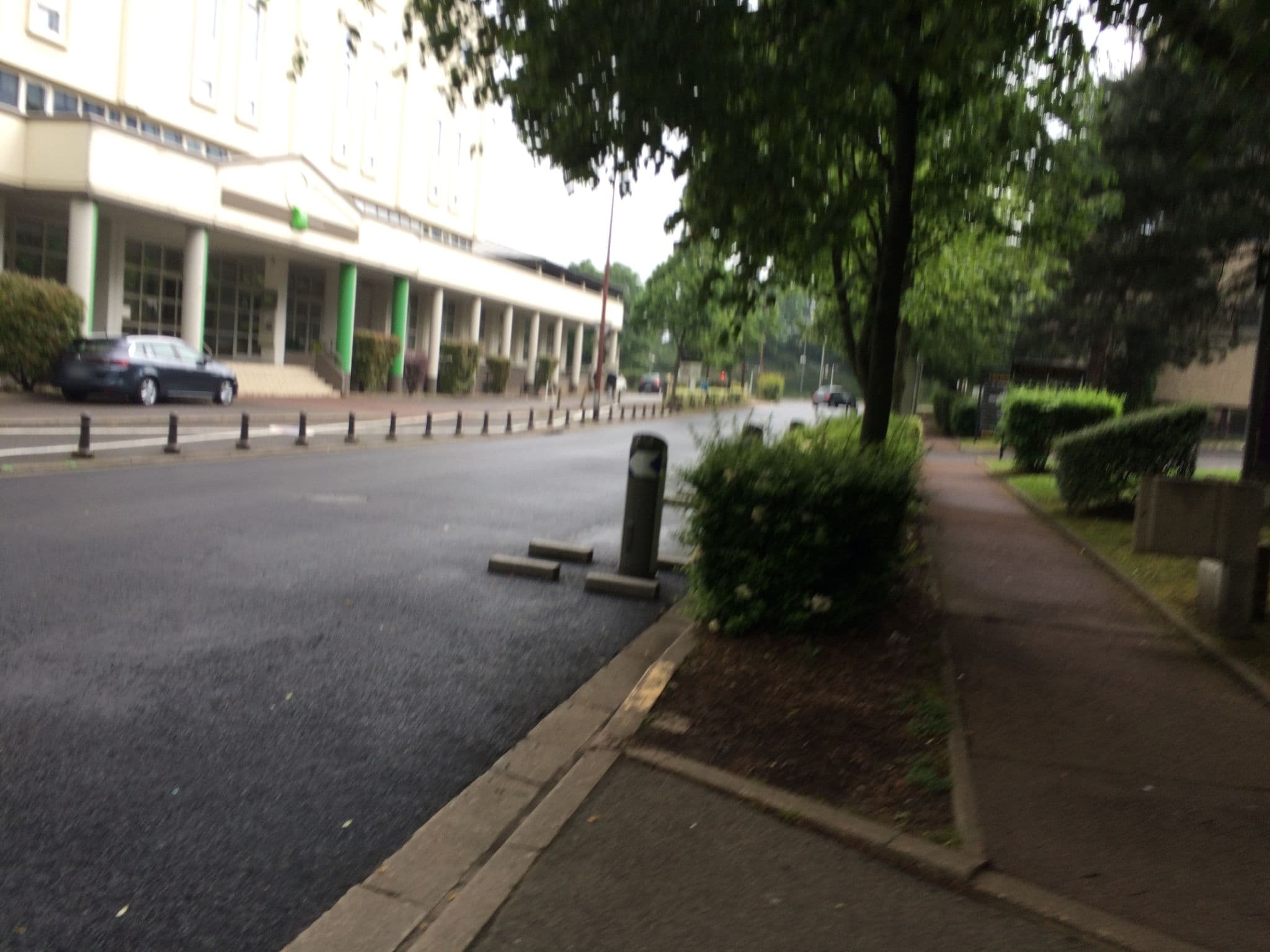 Street view near Ibis Styles, Wissous — © josmougn (CC BY-SA · Mapillary)