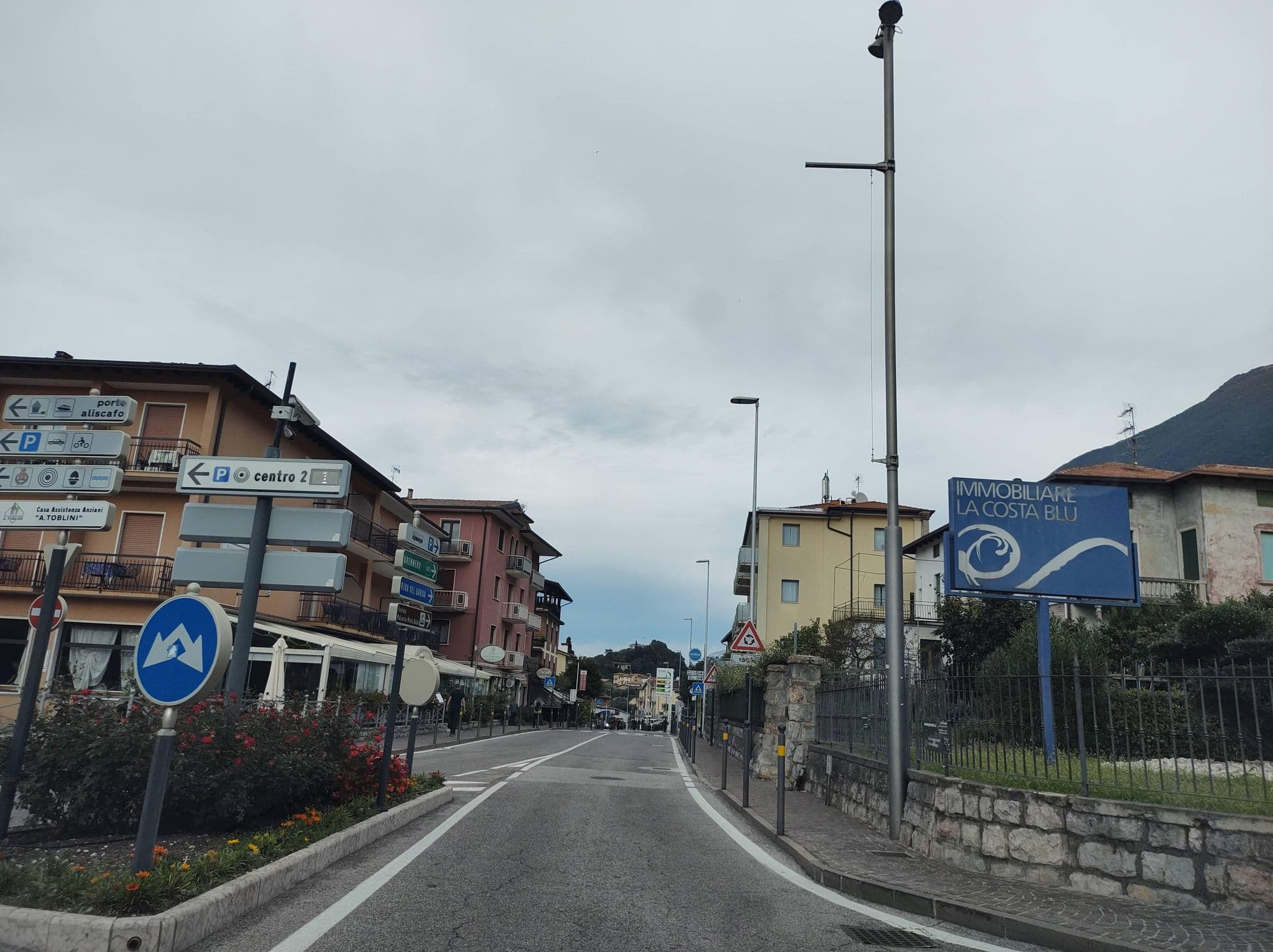 Street view near Albergo Carlo, Malcesine — © thetornado76 (CC BY-SA · Mapillary)