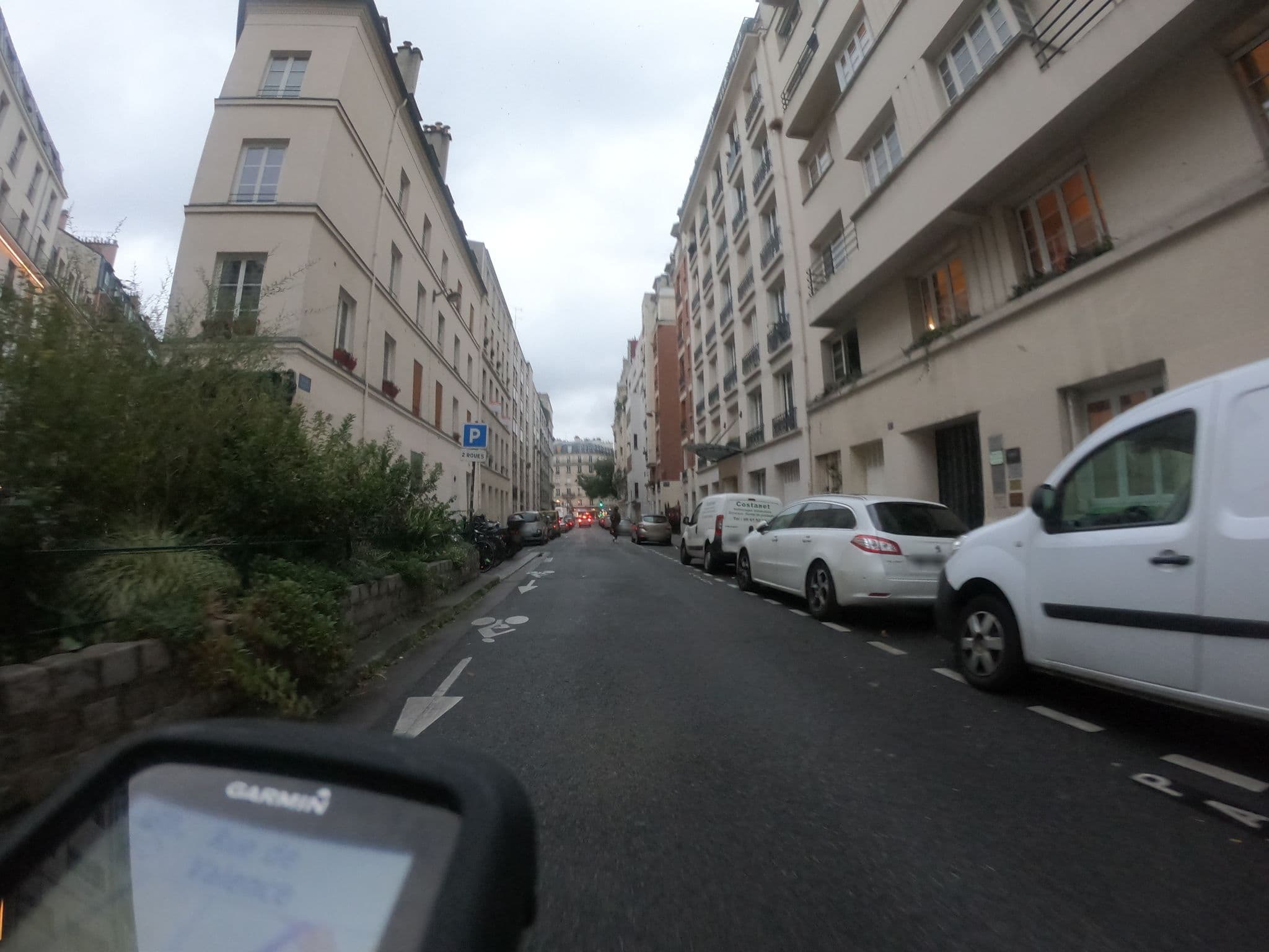 Street view near Hôtel Monte Cristo, Salpêtrière — © htonchia (CC BY-SA · Mapillary)