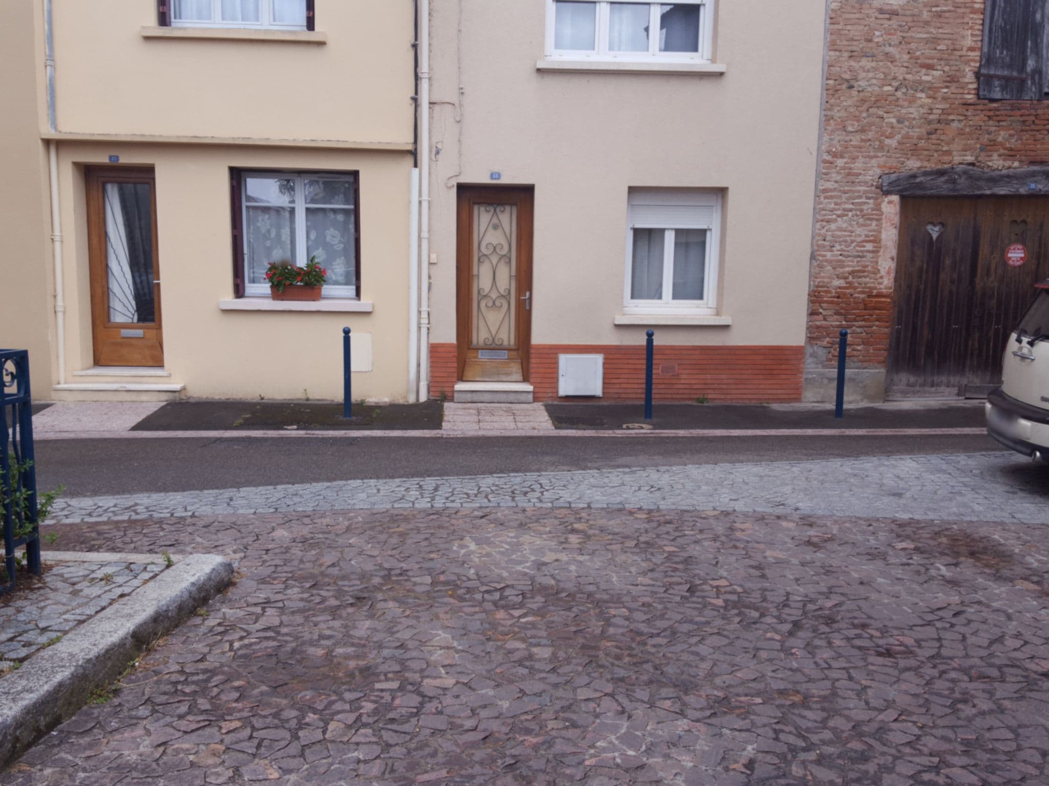 Street view near La Maisonnette de la Concorde, Moissac — © sogefi (CC BY-SA · Mapillary)