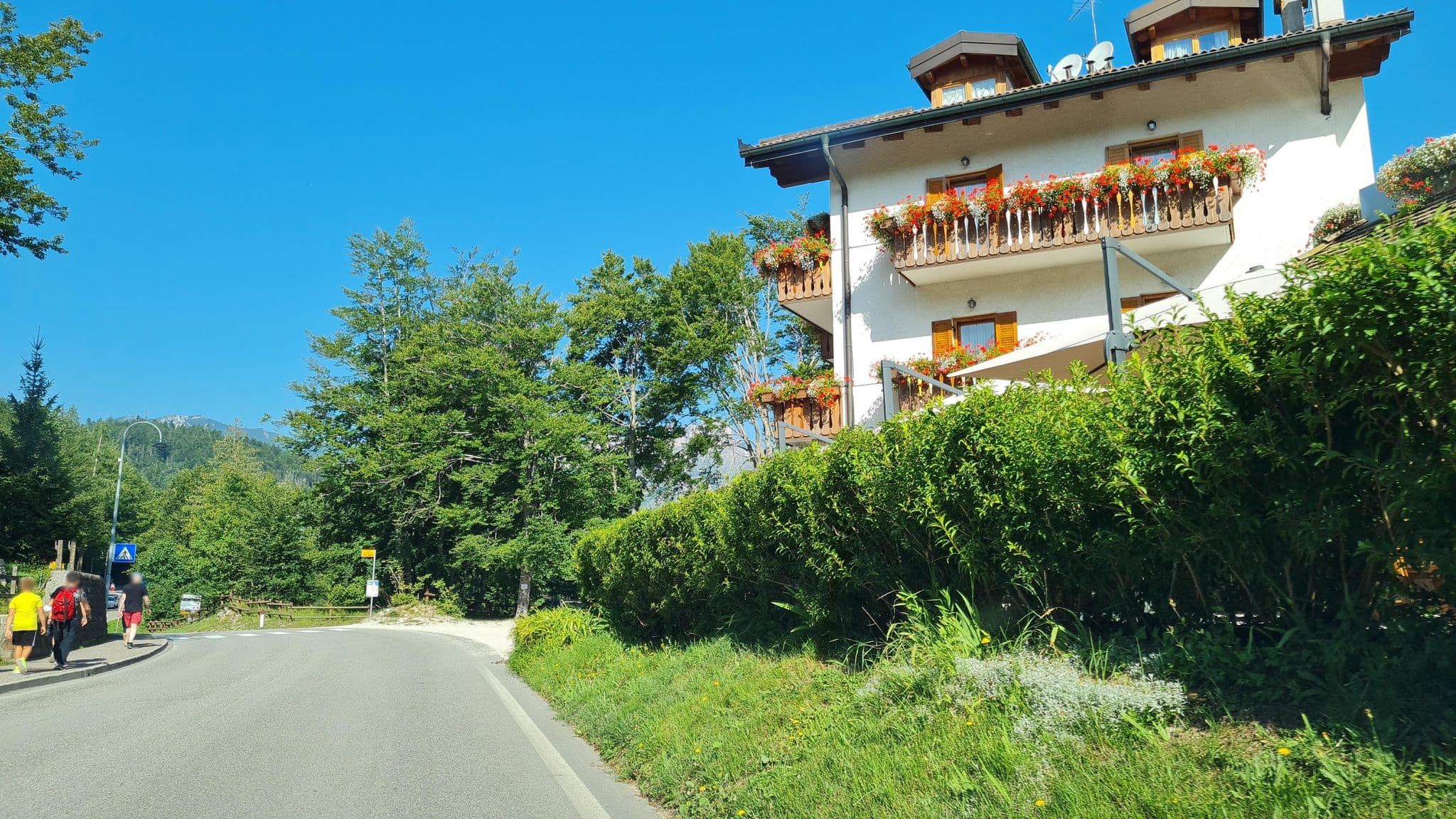 Street view near Albergo Ristorante Nido Verde, Caldonazzo — © laniuscollurio (CC BY-SA · Mapillary)