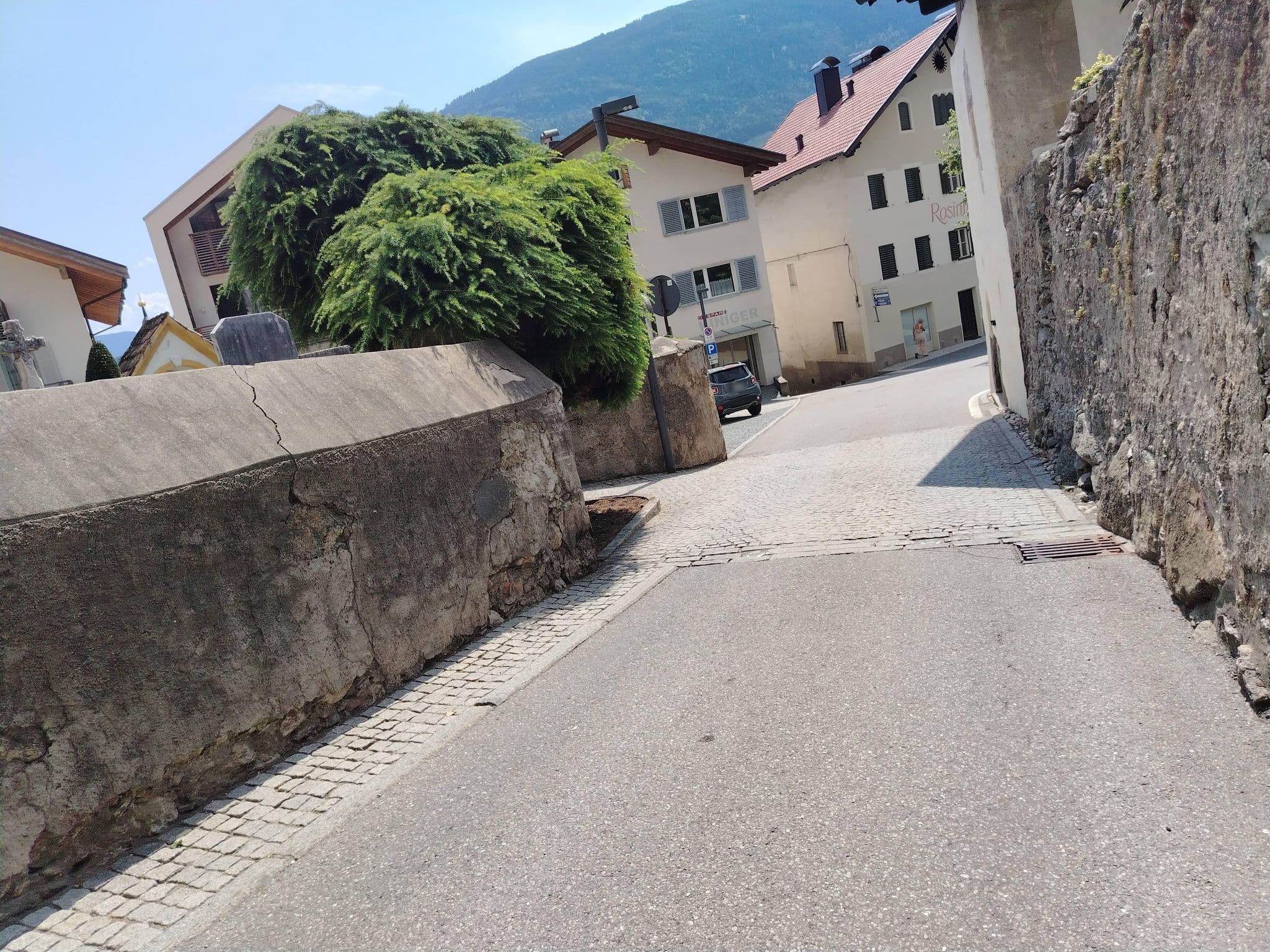 Street view near Garni Former, Parcines — © Brown69 (CC BY-SA · Mapillary)