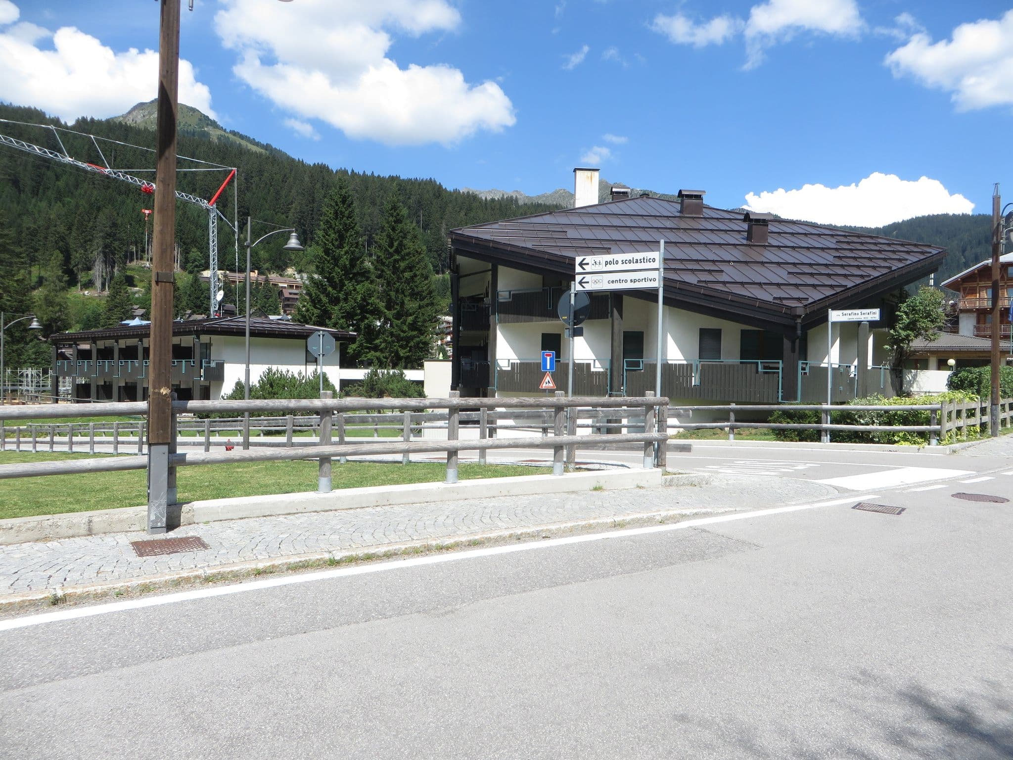Street view near Monolocali Alberti - Nardis, Pinzolo — © lary_fede (CC BY-SA · Mapillary)