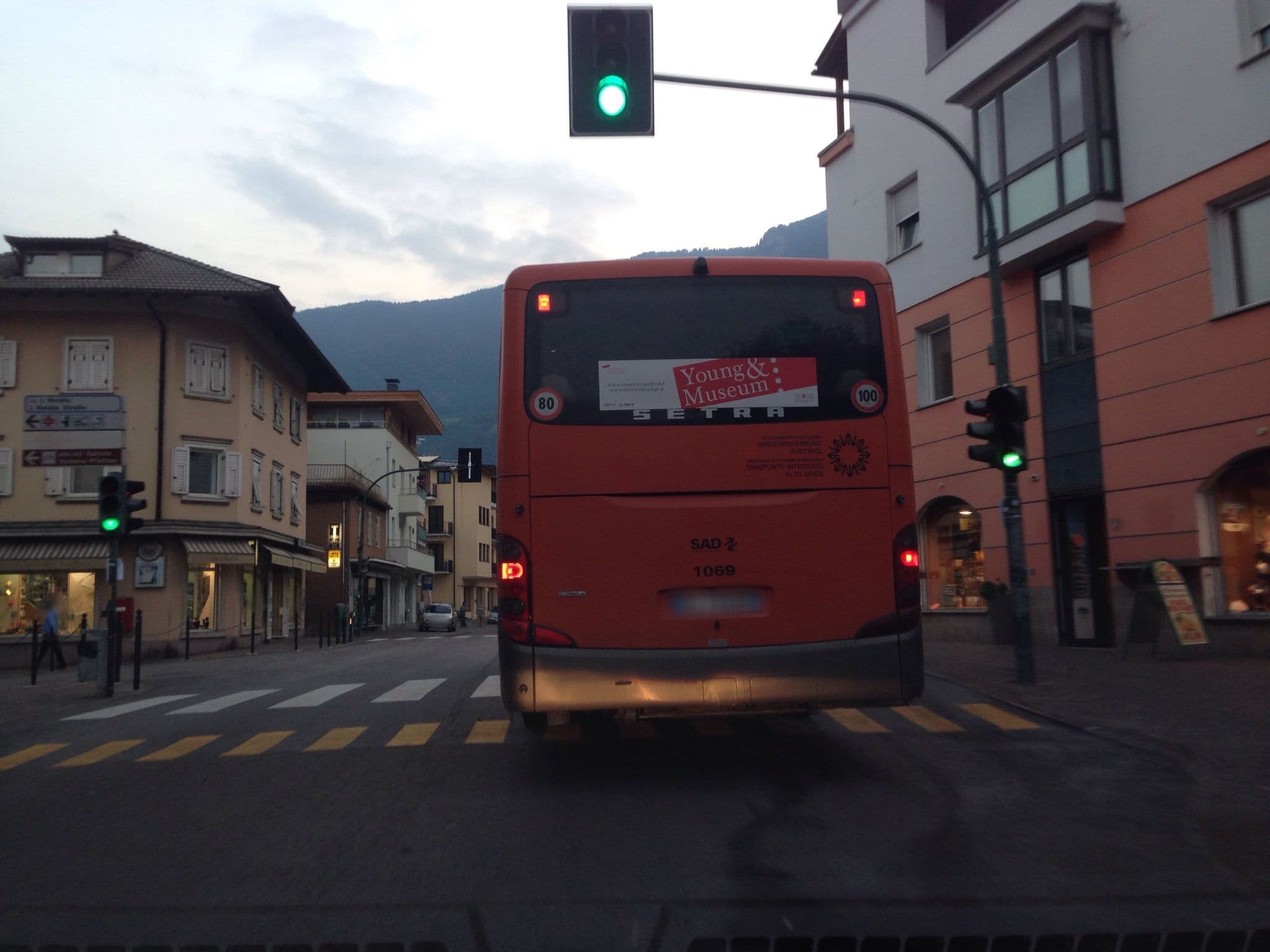 Street view near Ristorante Albergo Rotwand, Laives — © descilla (CC BY-SA · Mapillary)