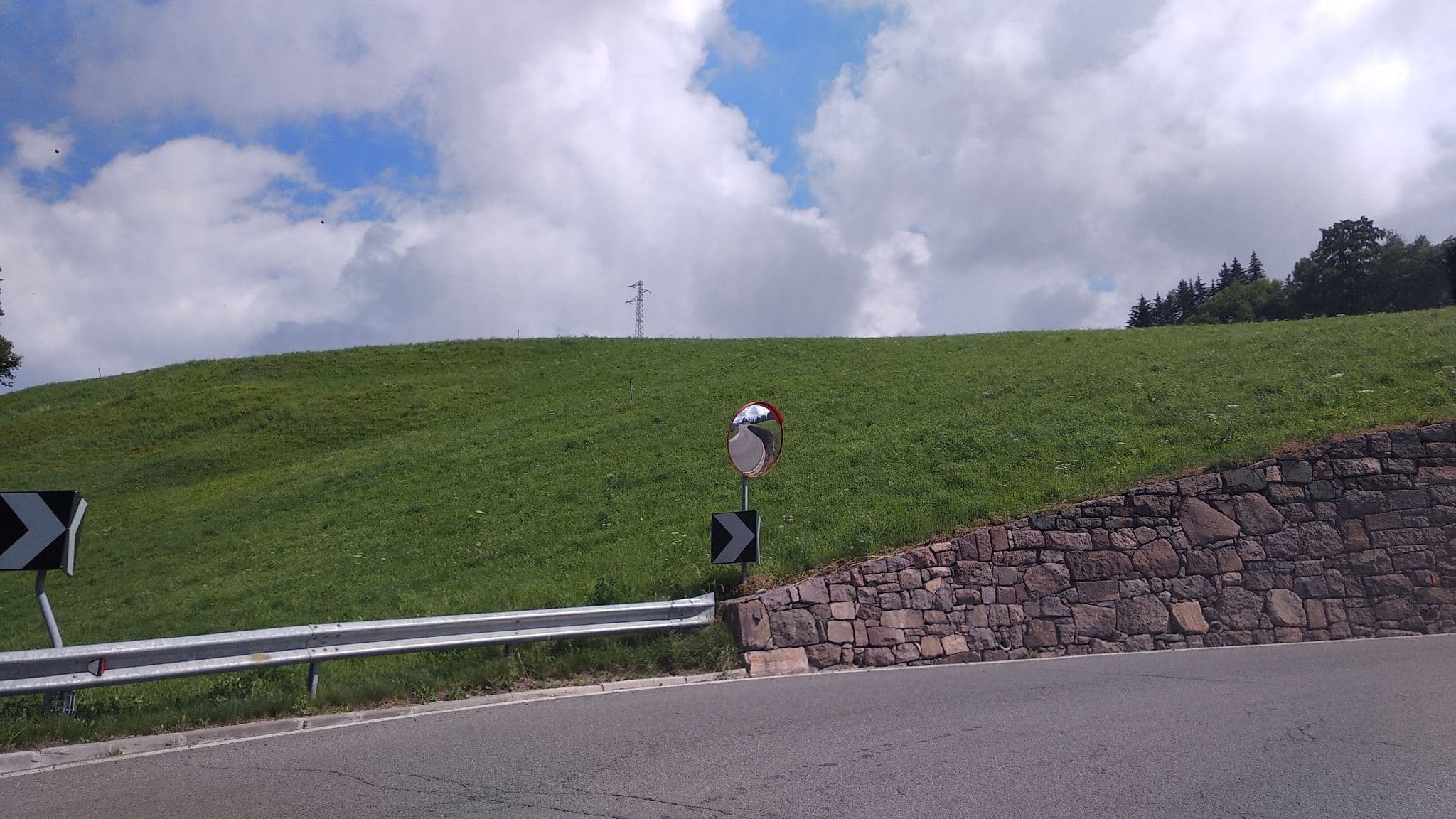 Street view near Apartment Hotel Christine, Sinigo — © steinm (CC BY-SA · Mapillary)