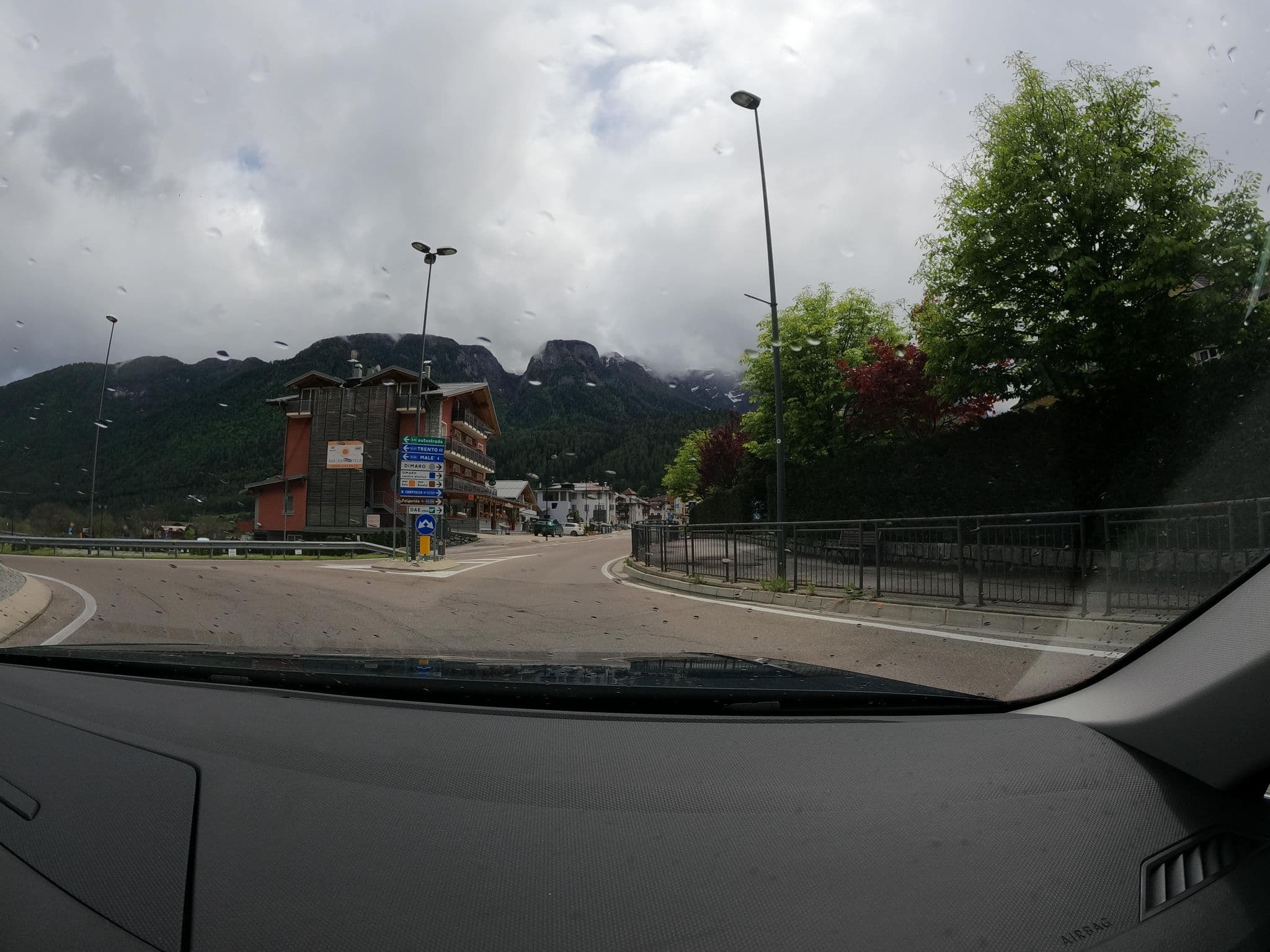 Street view near B&B Seventy Design, Dimaro — © borovac (CC BY-SA · Mapillary)