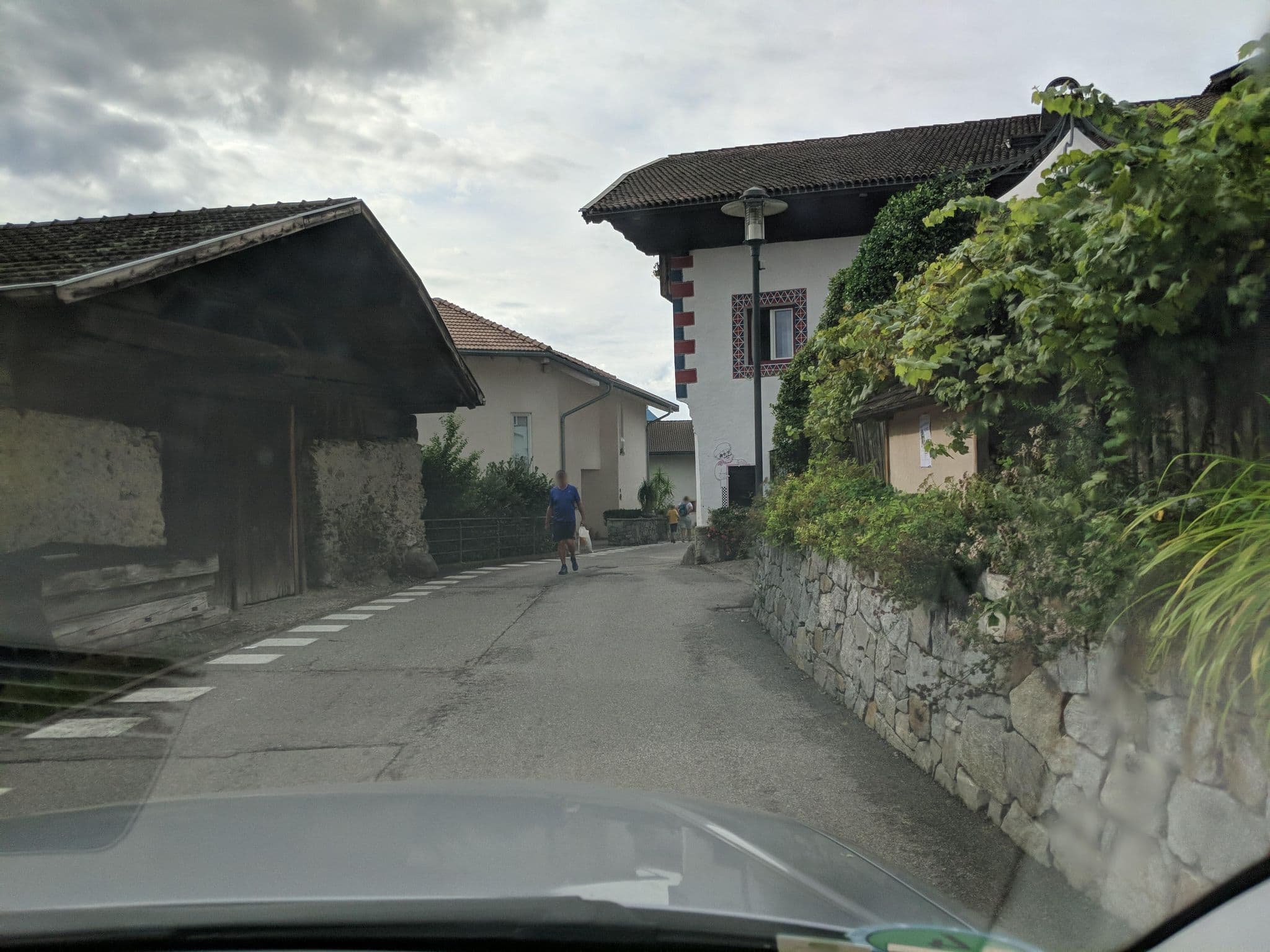 Street view near Oberwirtshof, Scena - Schenna — © atze02 (CC BY-SA · Mapillary)