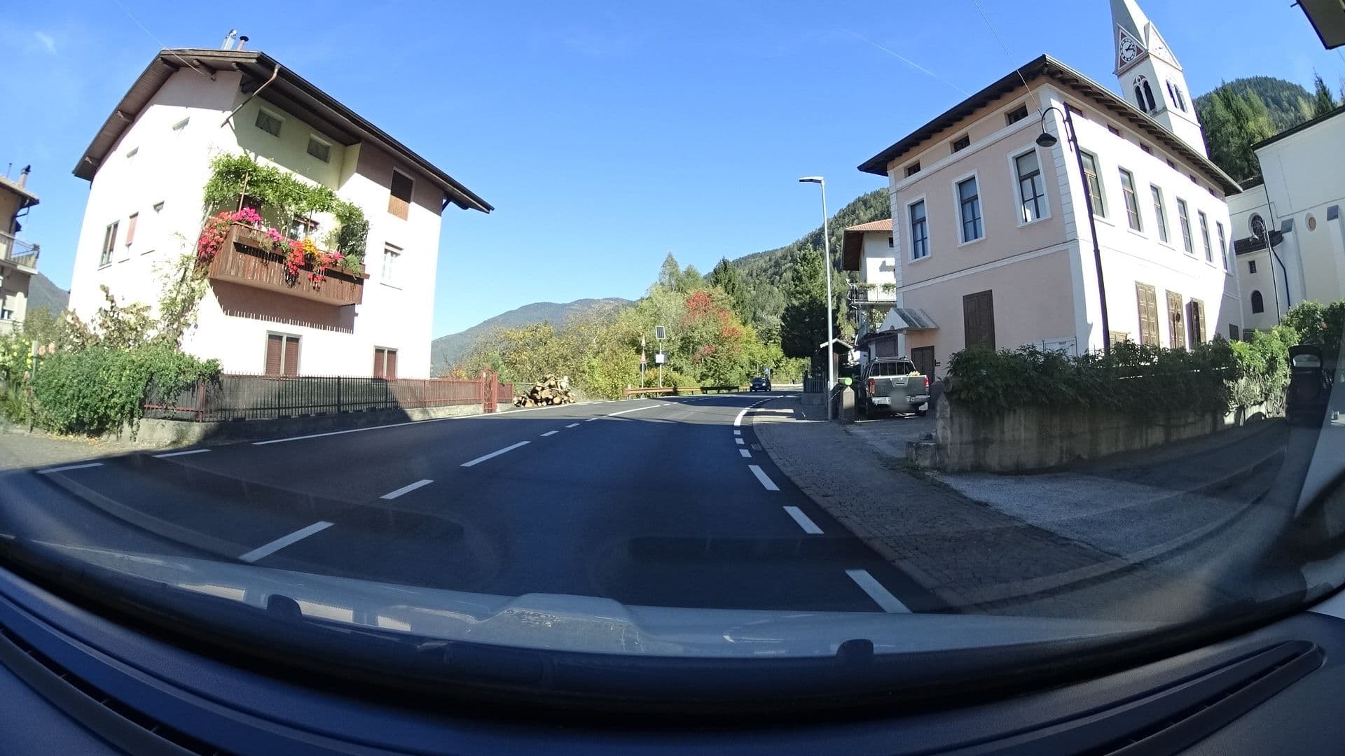 Street view near Albergo Dolomiti di Micheli Gino, Cembra — © sashazykov (CC BY-SA · Mapillary)