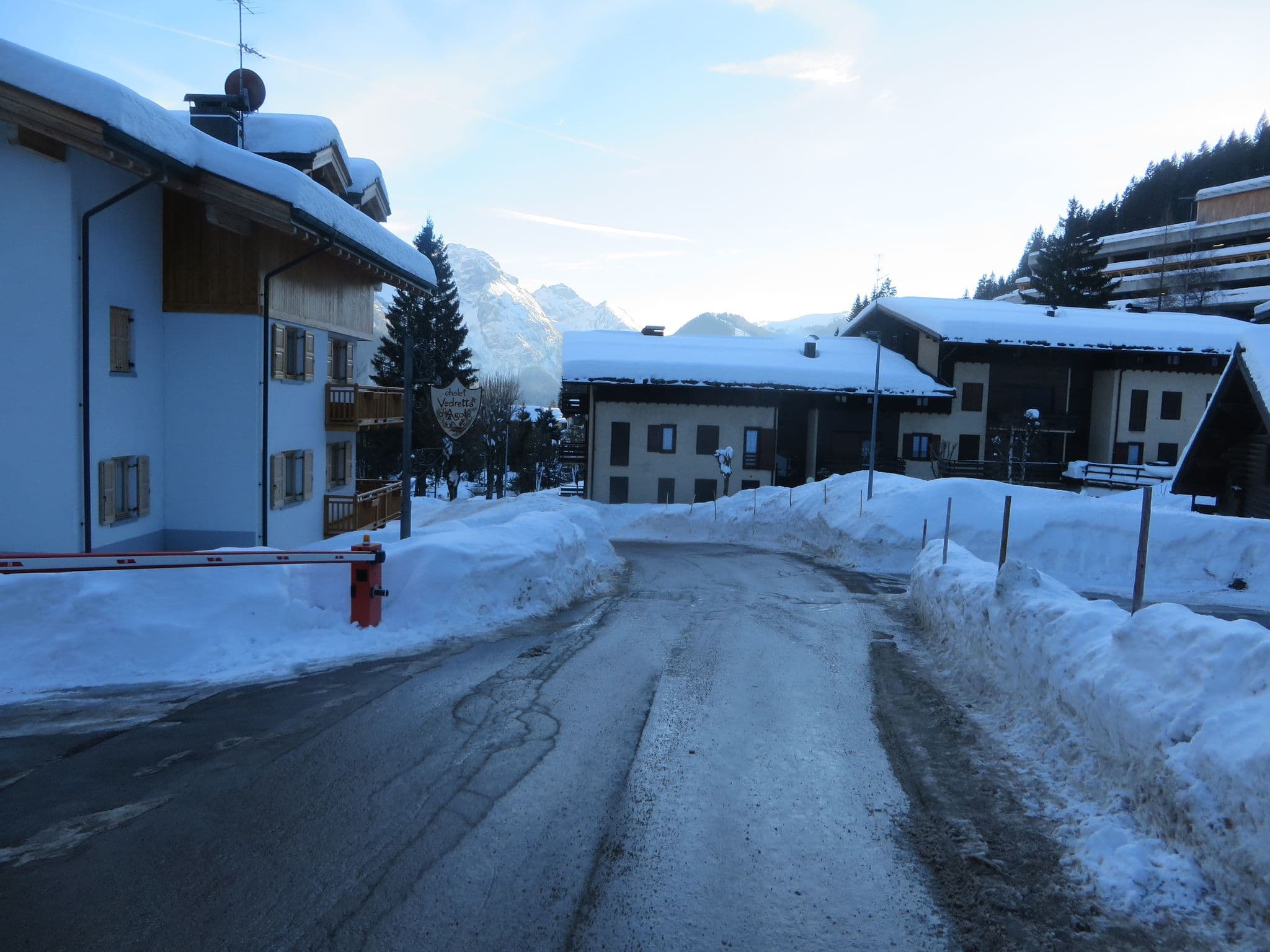 Street view near Residence Collarin, Pinzolo — © lary_fede (CC BY-SA · Mapillary)