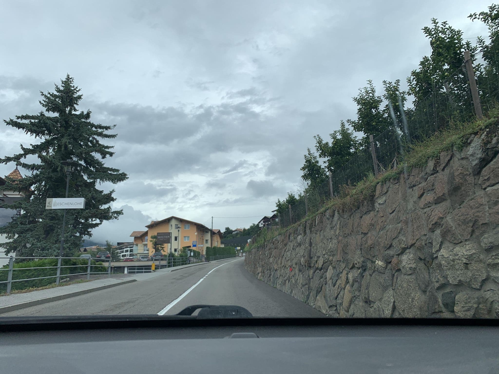 Street view near Pensione Kroll, Scena — © descilla (CC BY-SA · Mapillary)