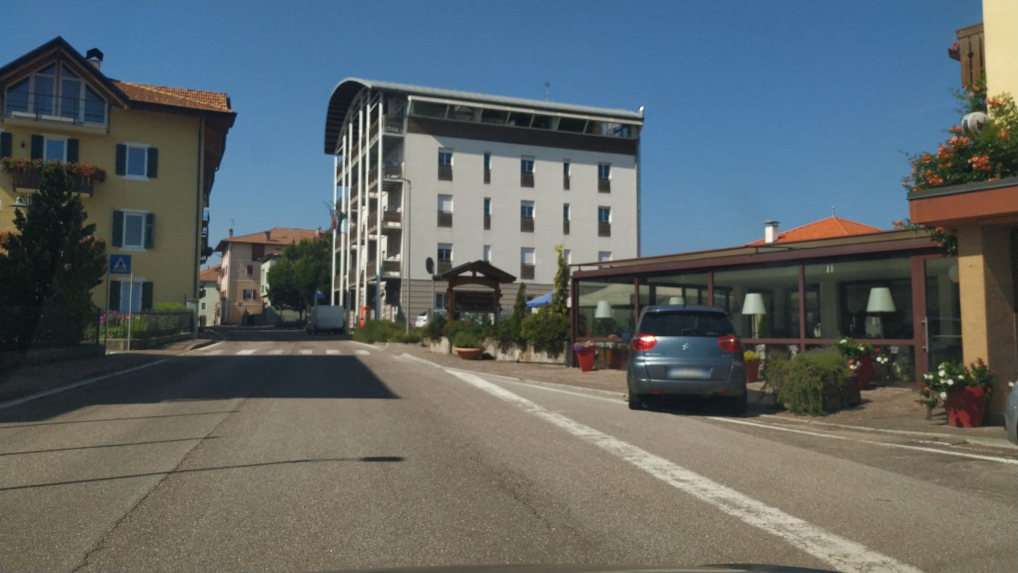 Street view near Villa Nuova, Cavareno — © mikki65 (CC BY-SA · Mapillary)