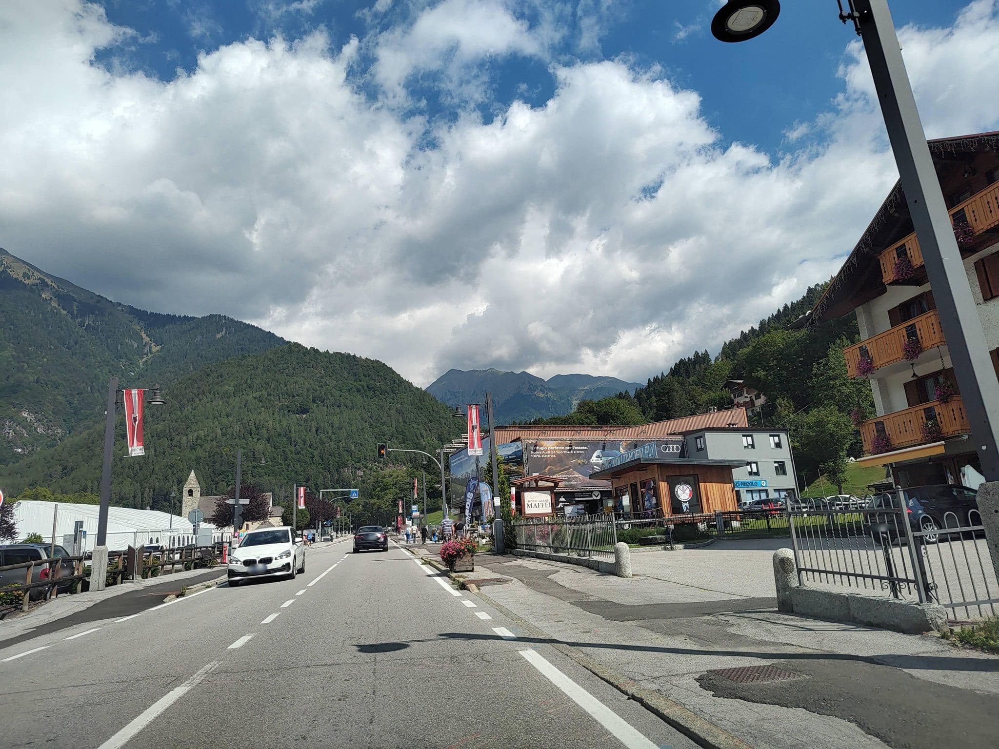 Street view near Hotel Garni Maffei, Pinzolo — © lary_fede (CC BY-SA · Mapillary)