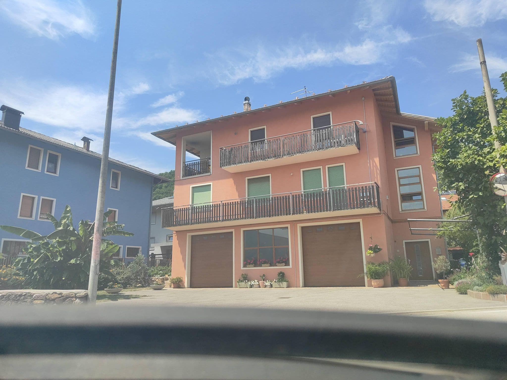 Street view near Nenez B&B, Giovo — © A1Piolpolars (CC BY-SA · Mapillary)