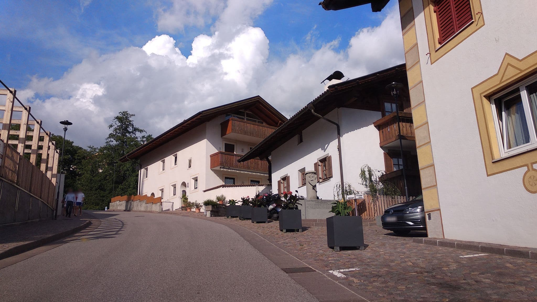 Street view near Ristorante Hotel Schlosswirt di Josef Prunner, Scena - Schenna — © steinm (CC BY-SA · Mapillary)