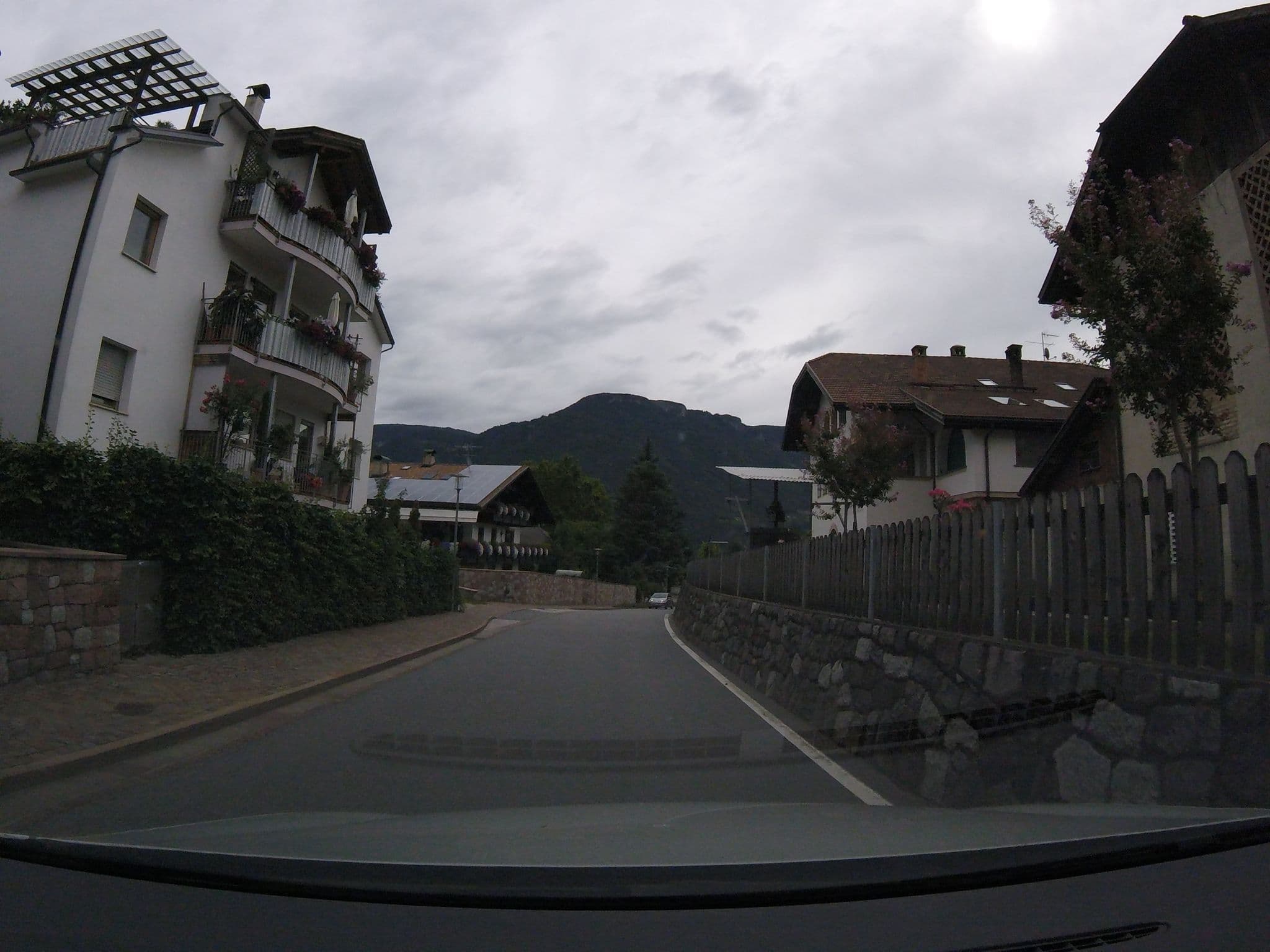 Street view near Kroesshof, Nalles — © tonicity (CC BY-SA · Mapillary)