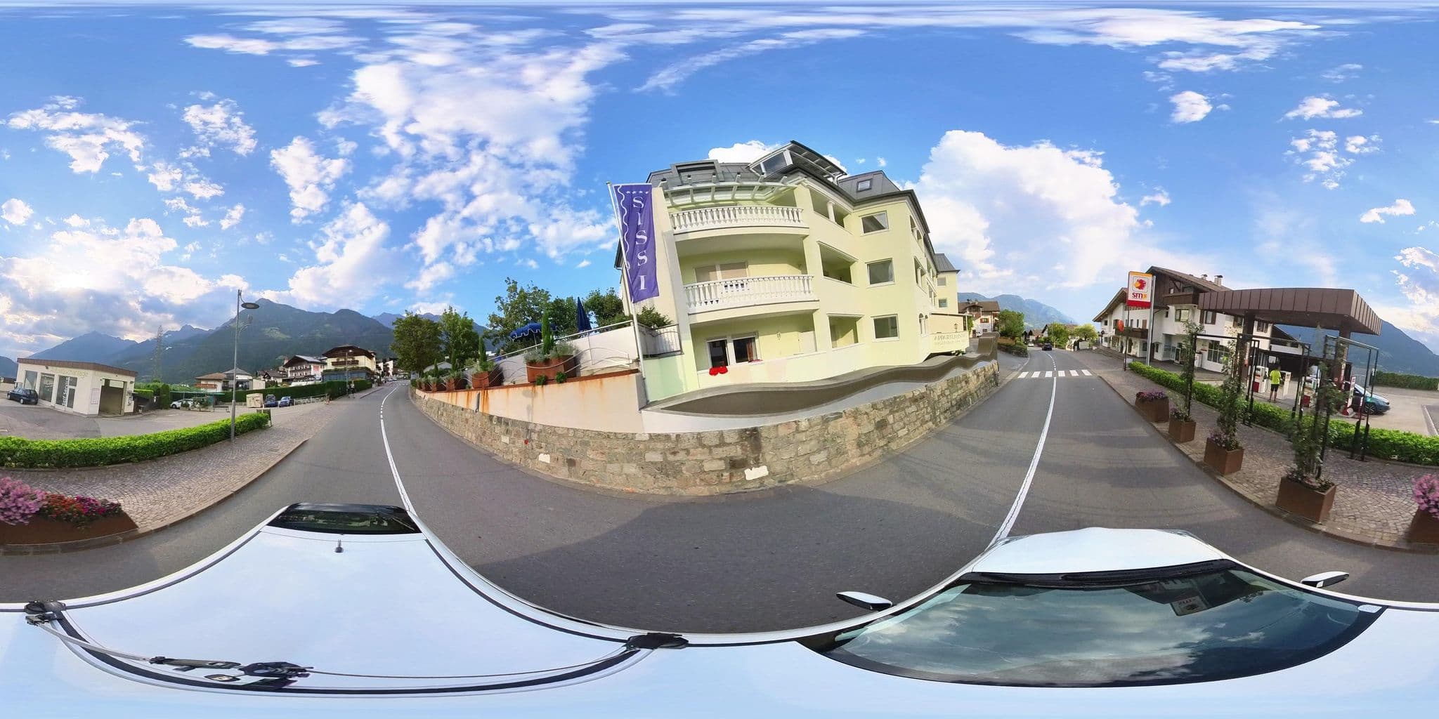 Street view near Residence Sissi, Tirolo — © osmplus_org (CC BY-SA · Mapillary)