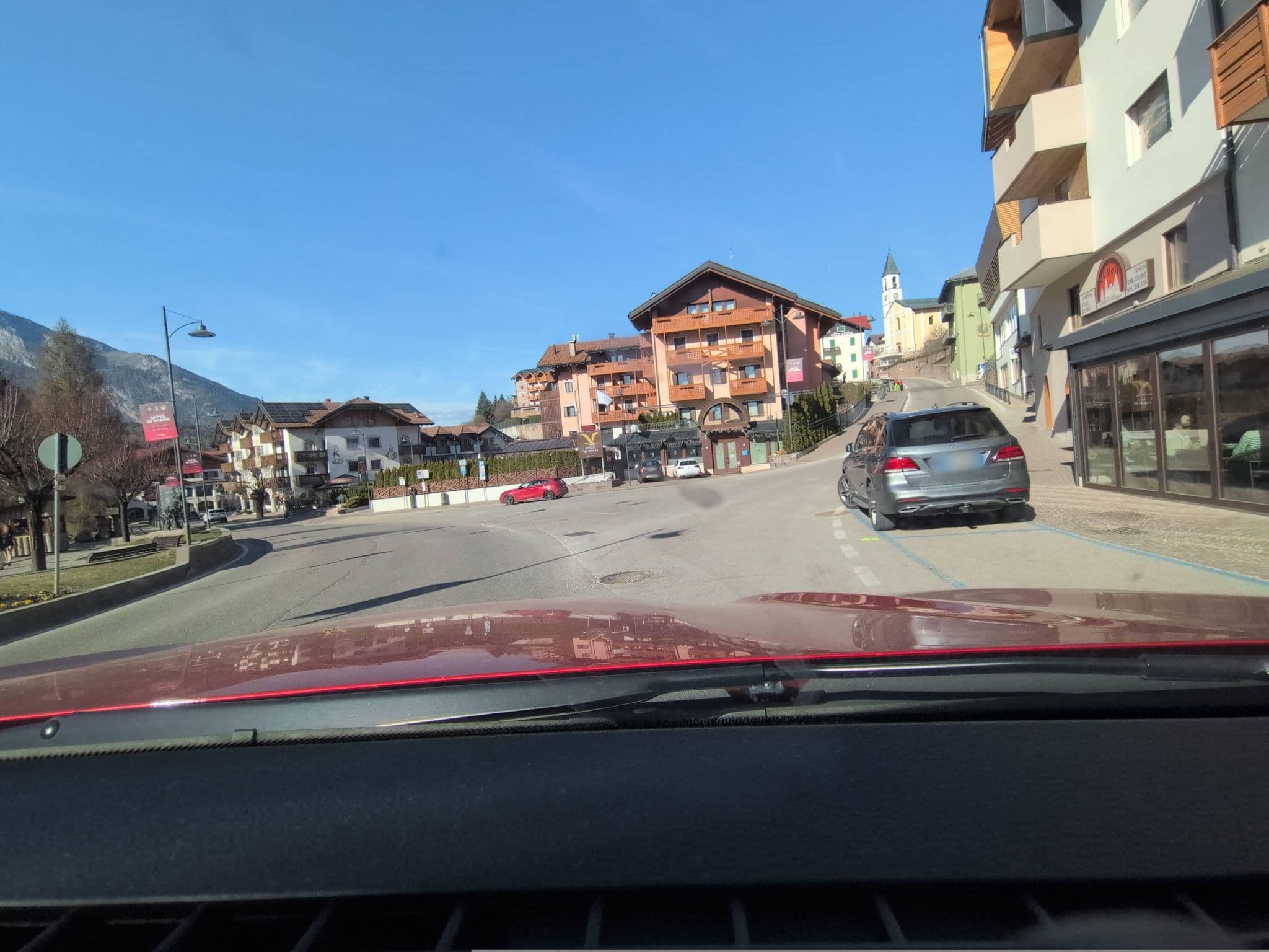 Street view near Adler Andalo SRL, Andalo — © wolfsolver (CC BY-SA · Mapillary)