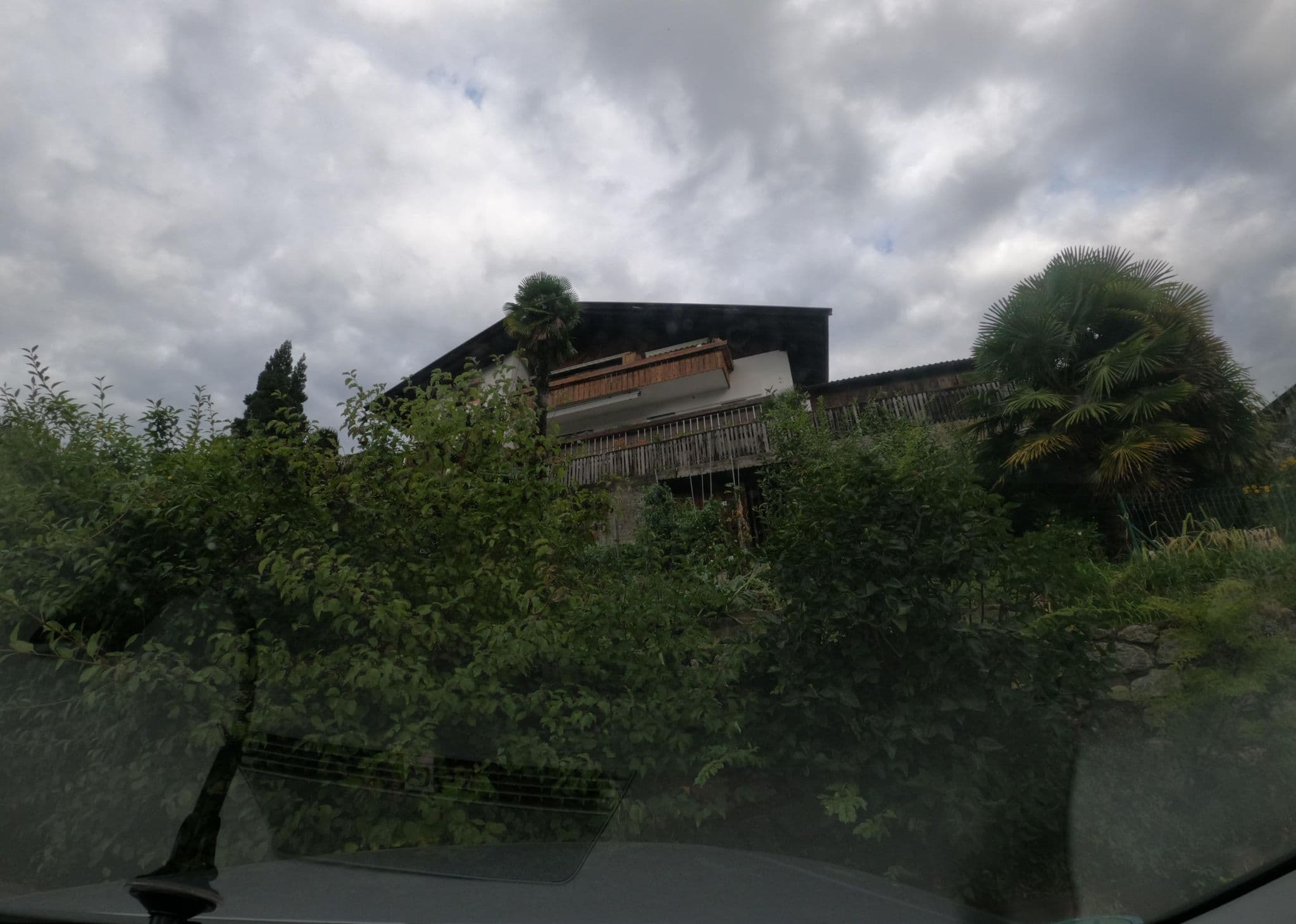 Street view near Landhaus Freiburgerhof, Scena - Schenna — © atze02 (CC BY-SA · Mapillary)