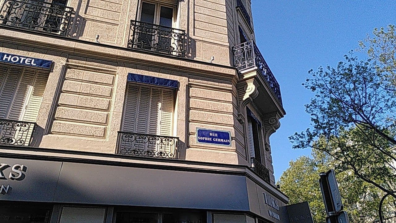 Street view near Hôtel Sophie Germain, Paris 14 Observatoire — © britze (CC BY-SA · Mapillary)