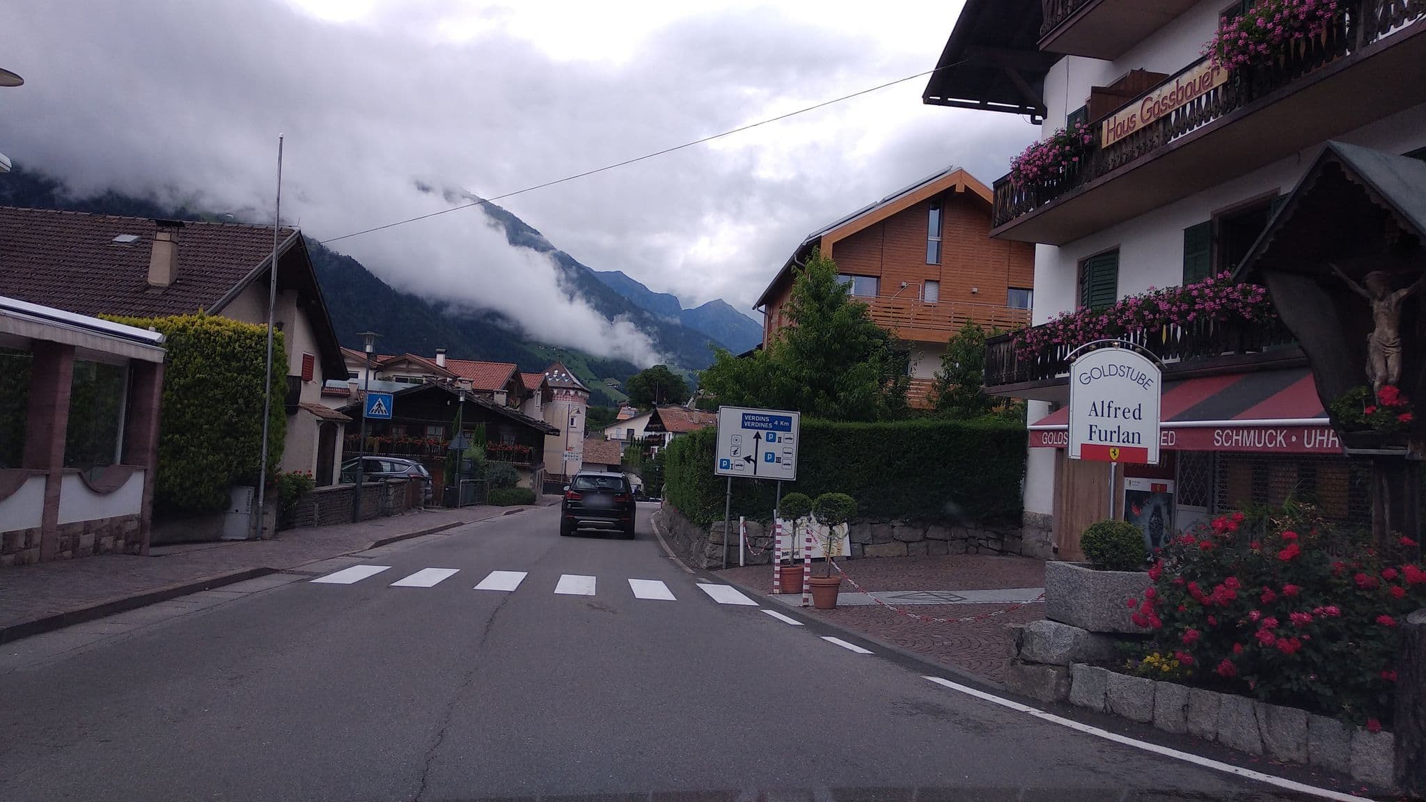 Street view near Pensione rochushof, Scena — © steinm (CC BY-SA · Mapillary)