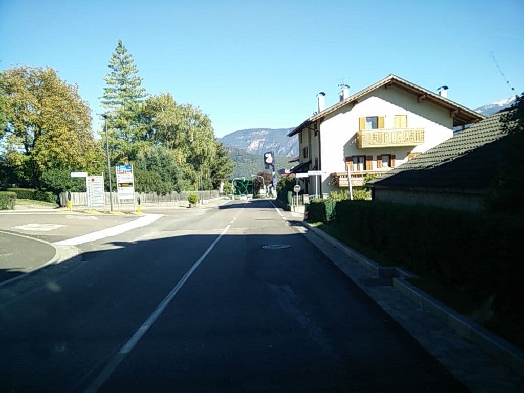 Street view near Gutshof Rellich, Termeno — © joostjakob (CC BY-SA · Mapillary)