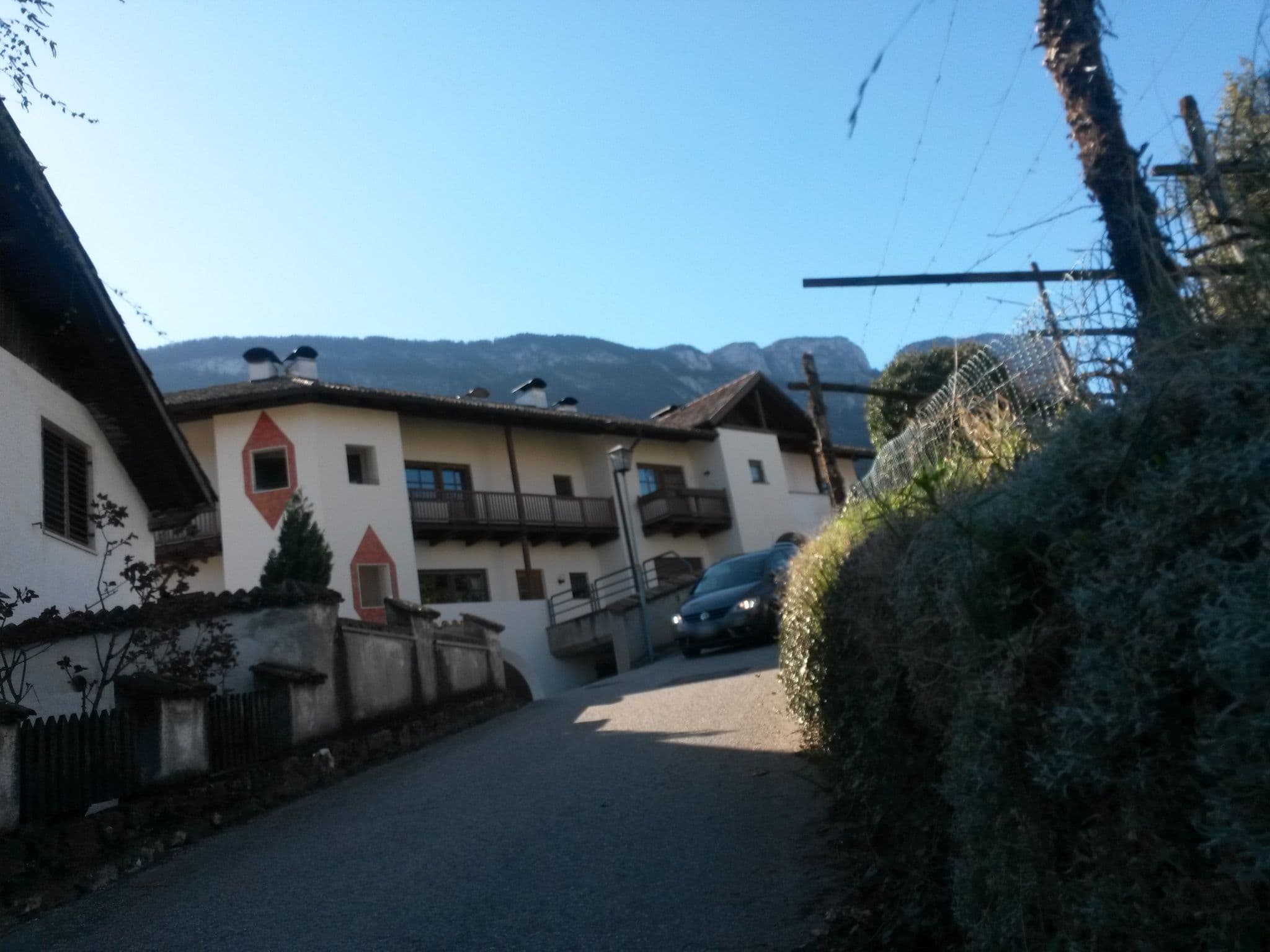 Street view near Villa Montis, Eppan — © tyr (CC BY-SA · Mapillary)