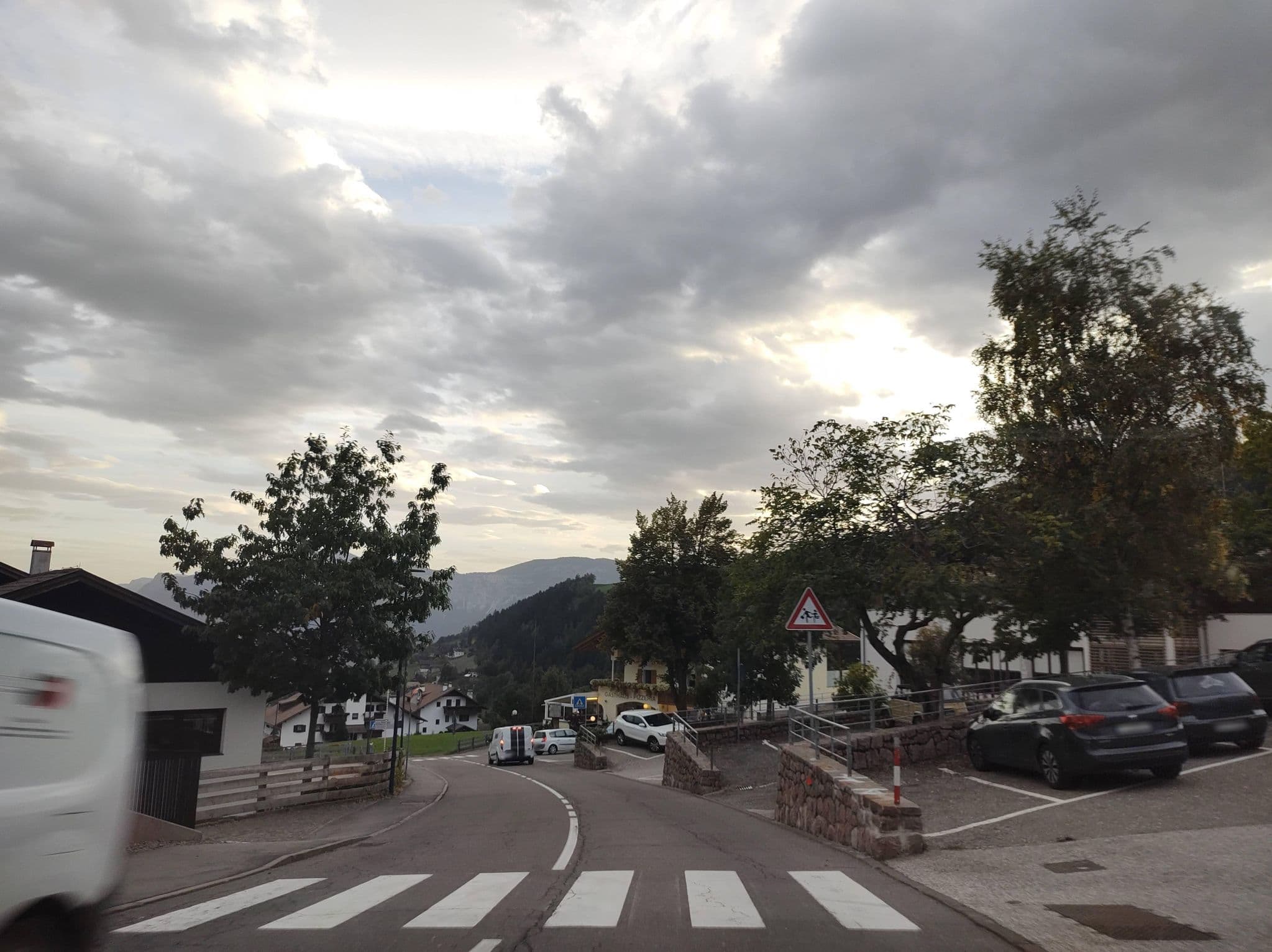 Street view near Bergheimat, Gargazzone — © thetornado76 (CC BY-SA · Mapillary)