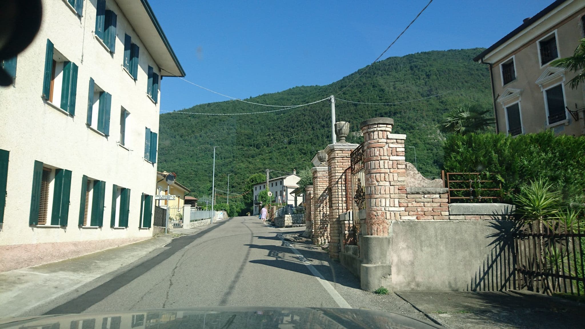 Street view near Ingrappa Sporthouse, Borso del Grappa — © voschix (CC BY-SA · Mapillary)