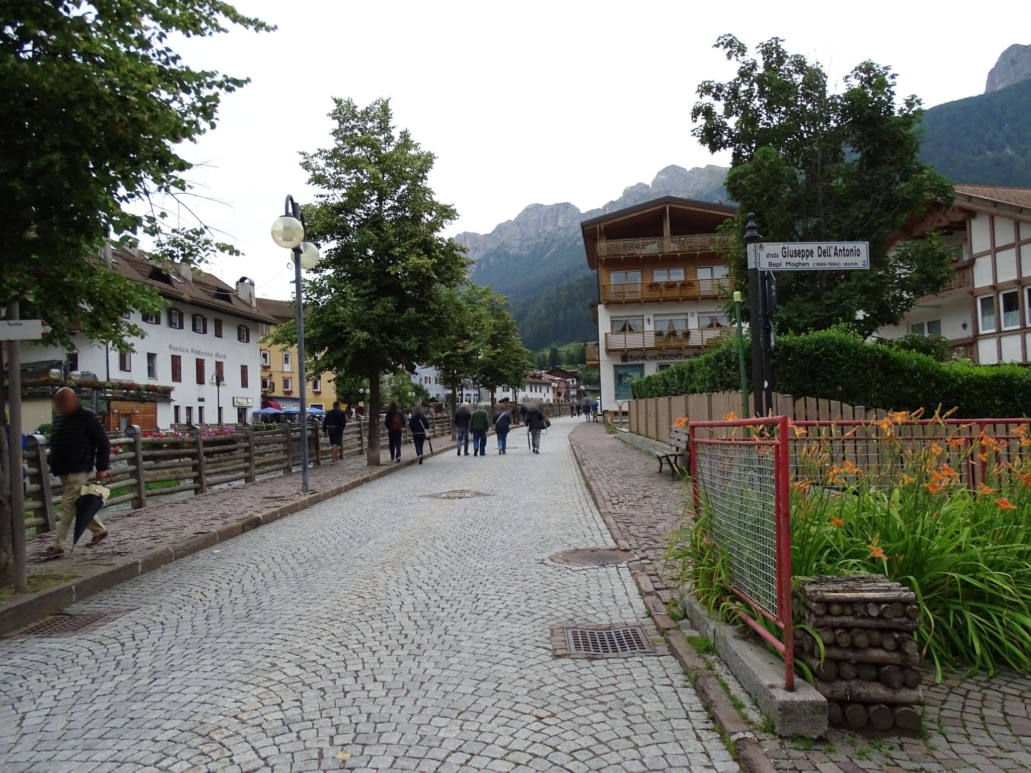 Street view near Casa March, Moena — © boskoyevsky (CC BY-SA · Mapillary)