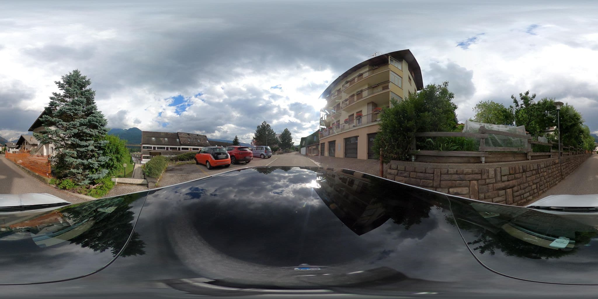 Street view near garnì villa goccia d'oro, Cavalese — © peterleth (CC BY-SA · Mapillary)