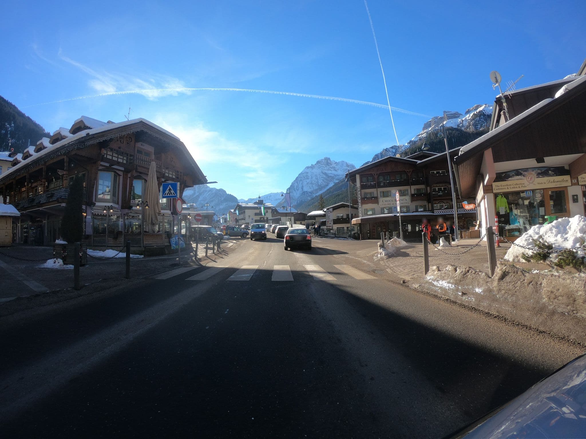 Street view near Ciamorc, Canazei — © chrisbeddow (CC BY-SA · Mapillary)