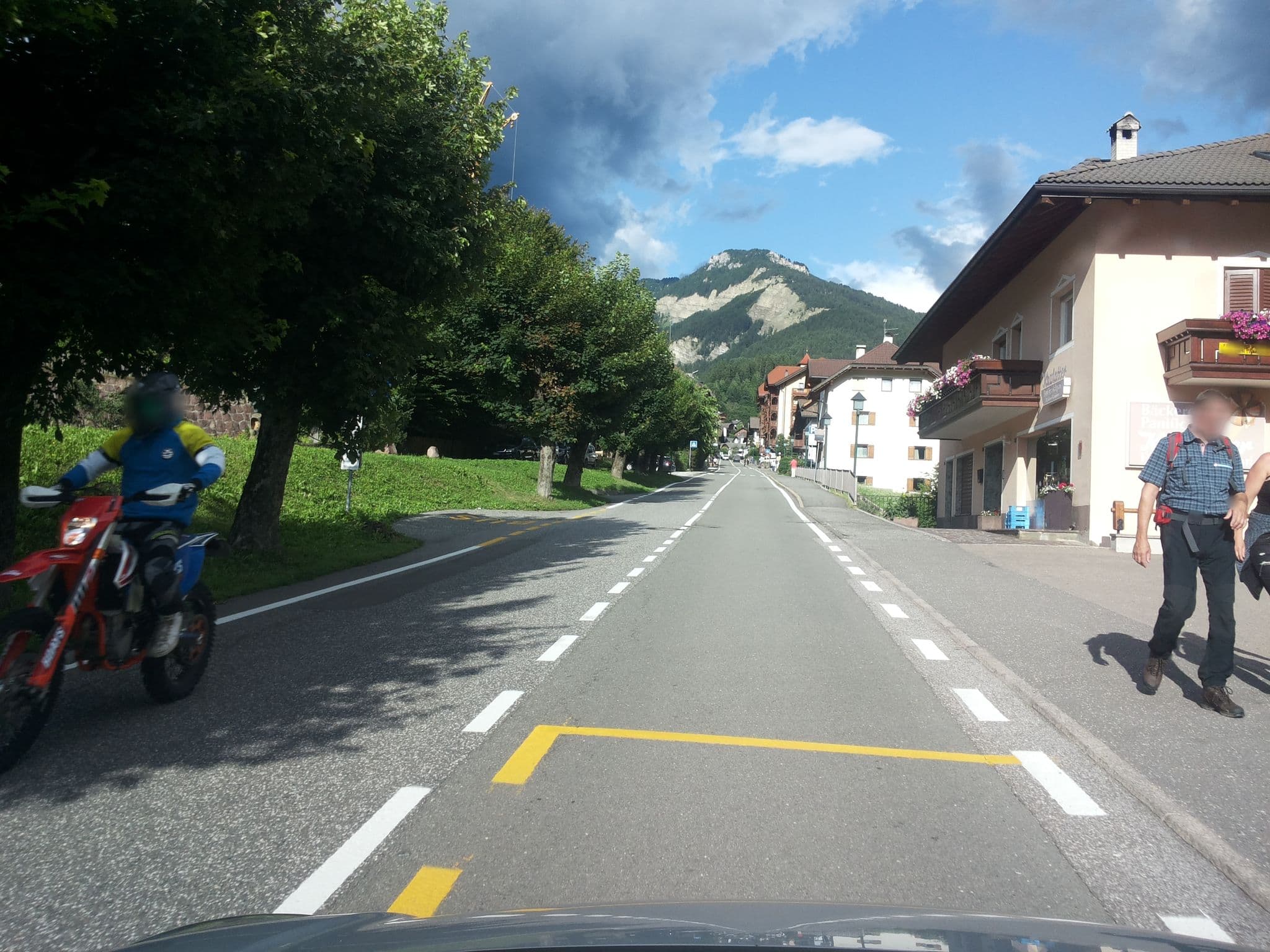 Street view near Apartments Kasslatter, Ortisei — © musuruan (CC BY-SA · Mapillary)